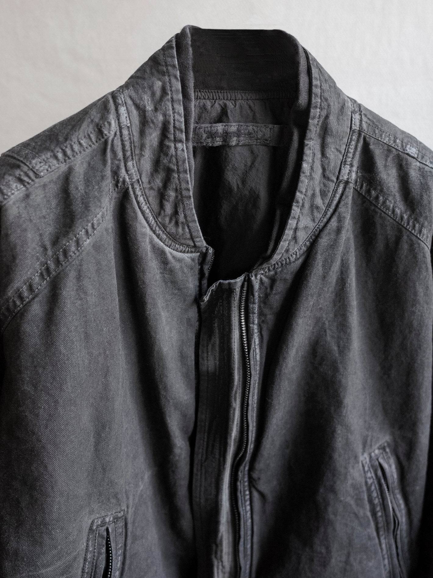 blackmerle_fw24_doublesleevebomber_slabgrey