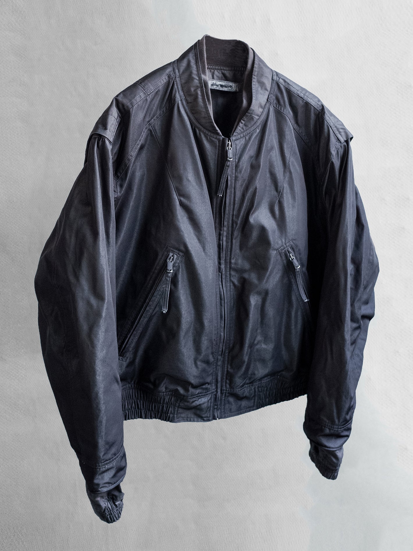 blackmerle_fw24_doublesleevebomber_metalgrey