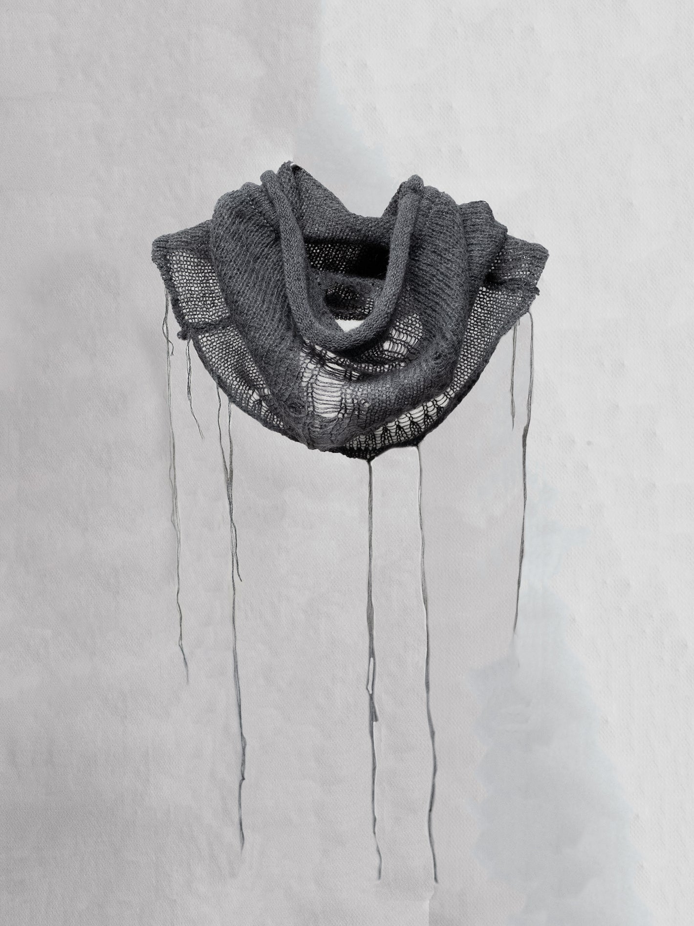 blackmerle_fw24_mohairknit_grey