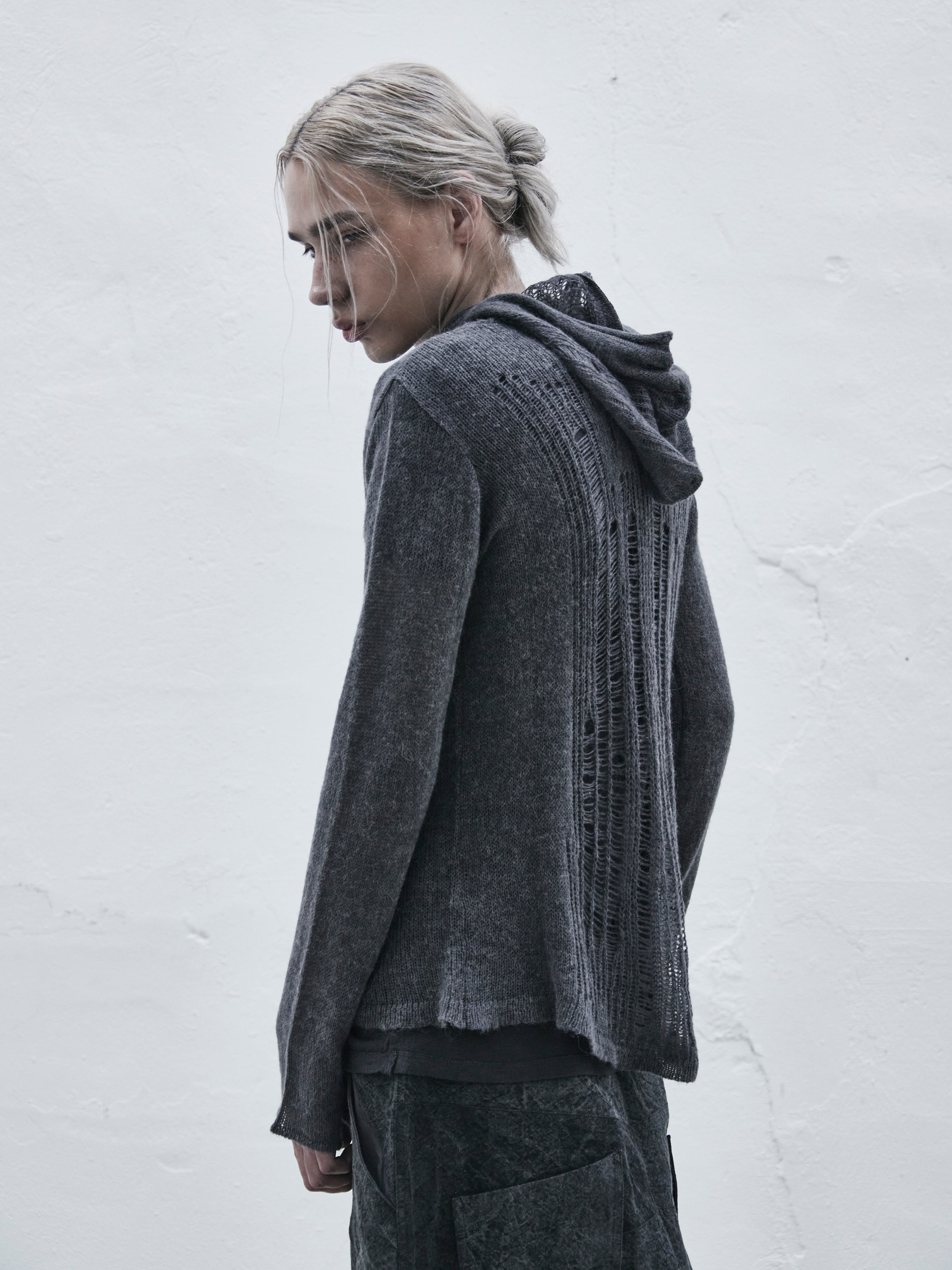 distressed alpaca hood knit / grey