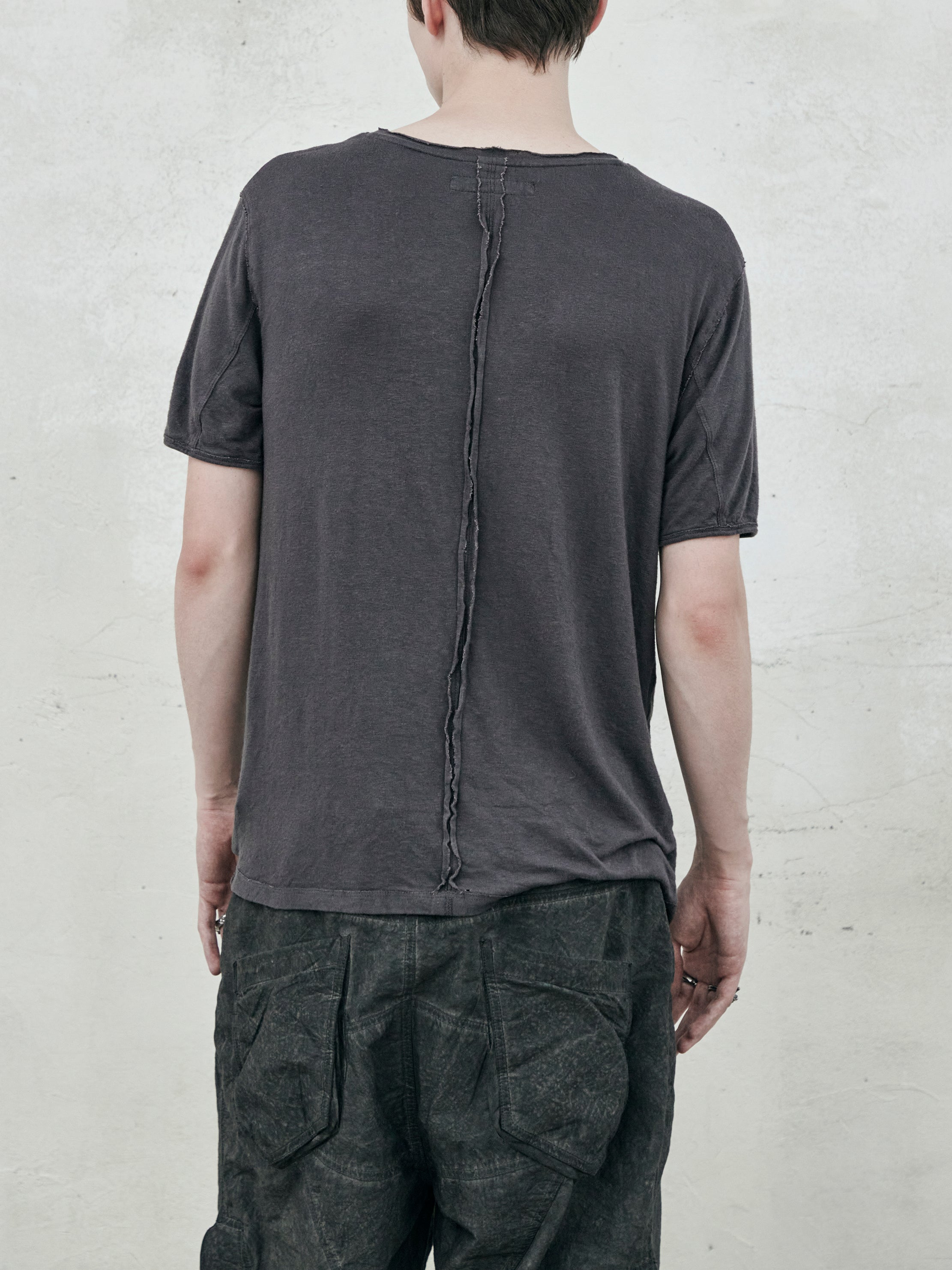 double neck tee / shadow