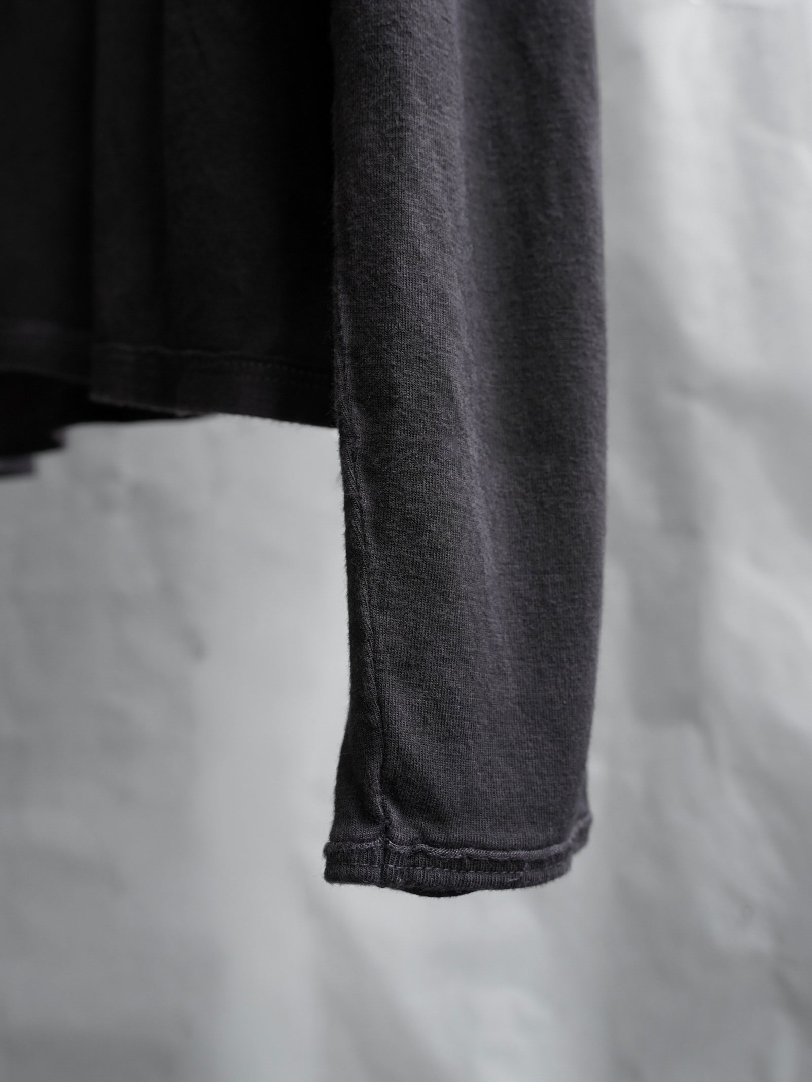 bamboo longsleeve / gallnut ink