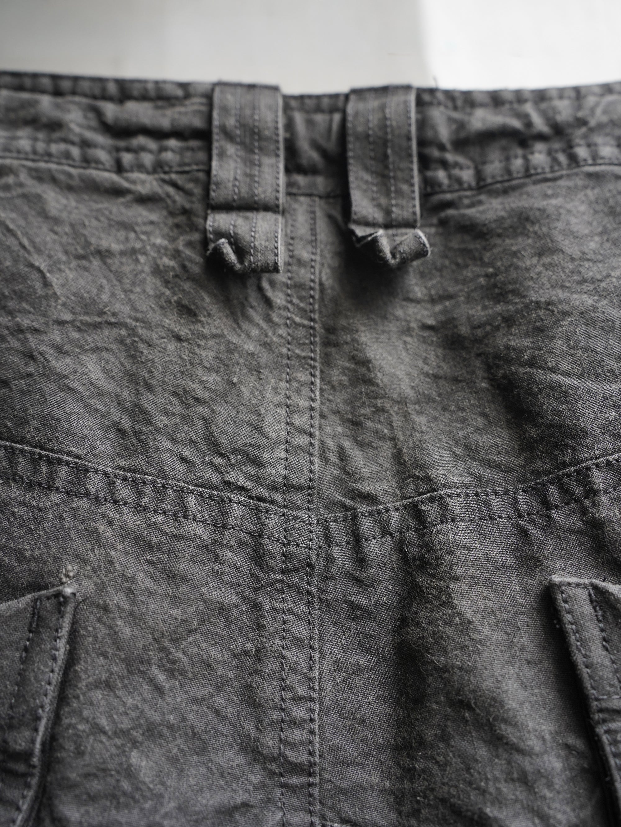 split shorts (binchō-tan) / onion ink