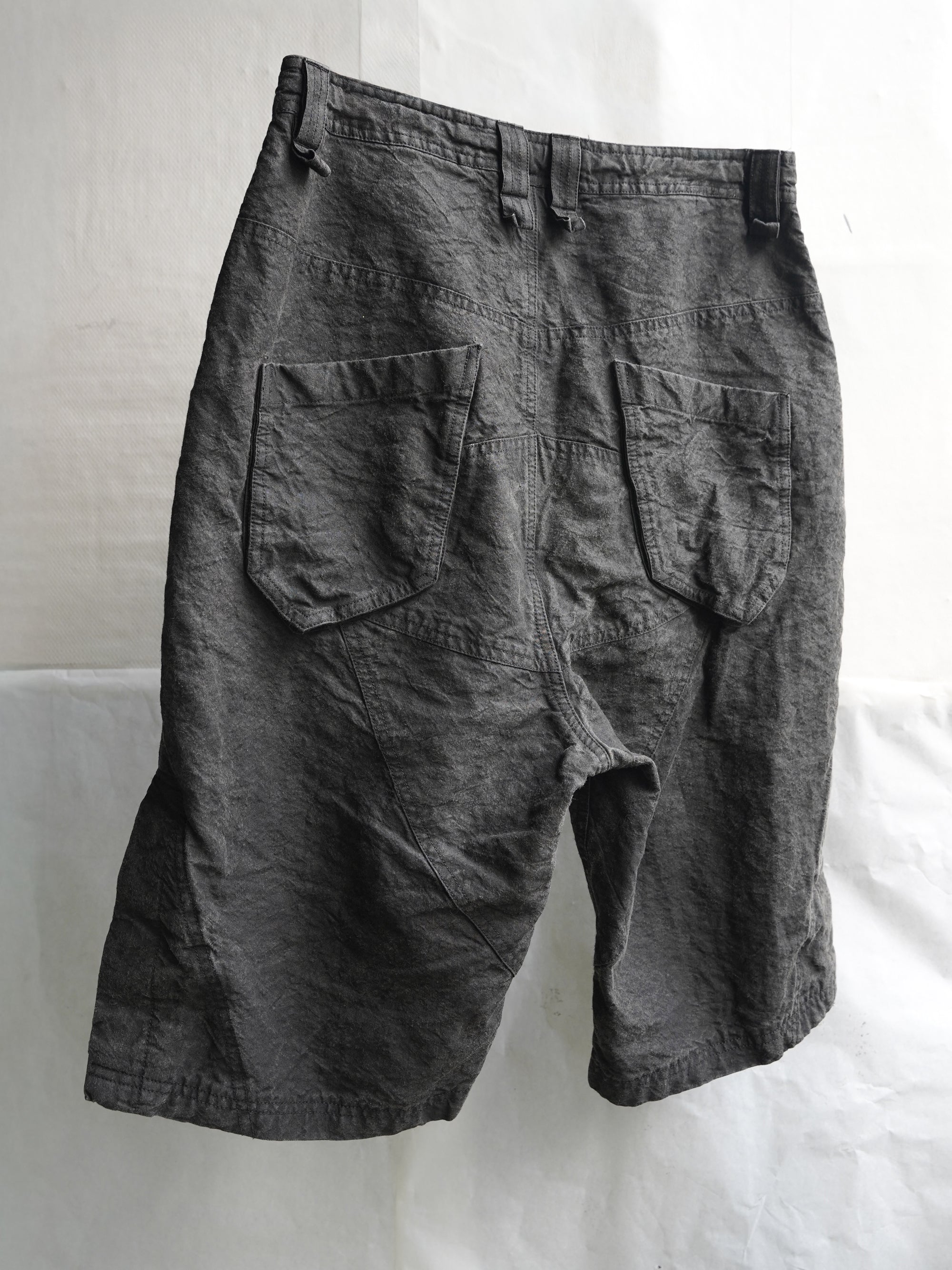 split shorts (binchō-tan) / onion ink
