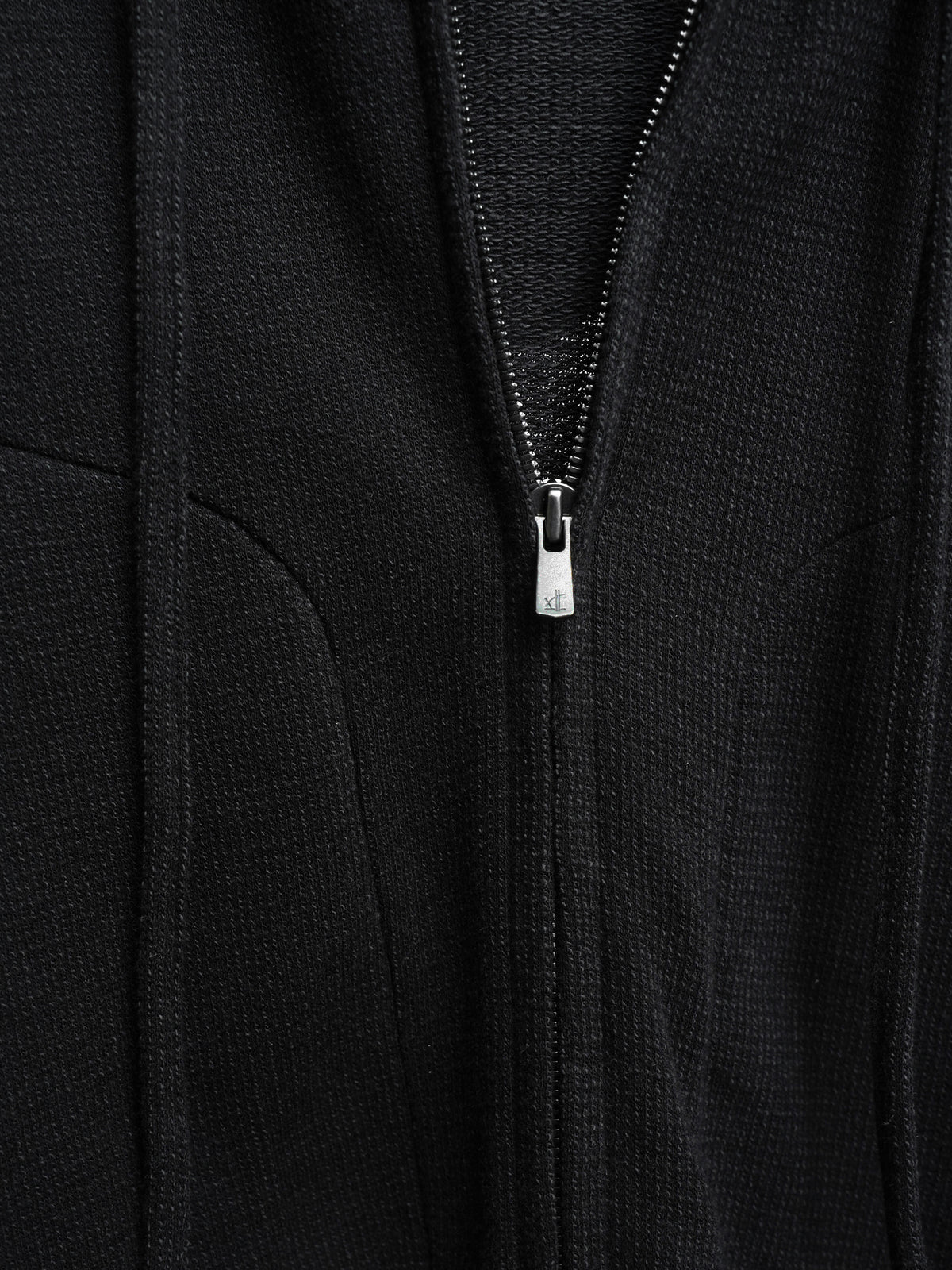 zip hoodie / black