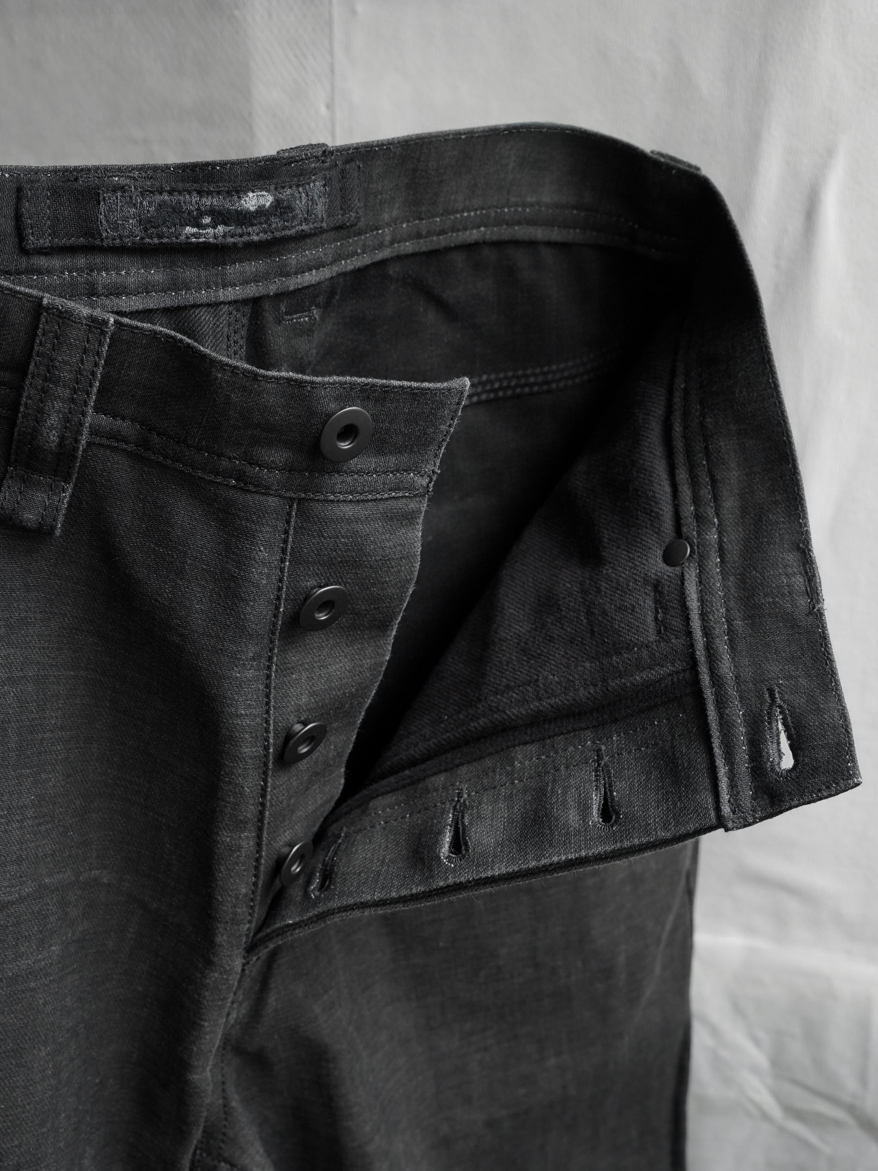 hider jeans / ink coat