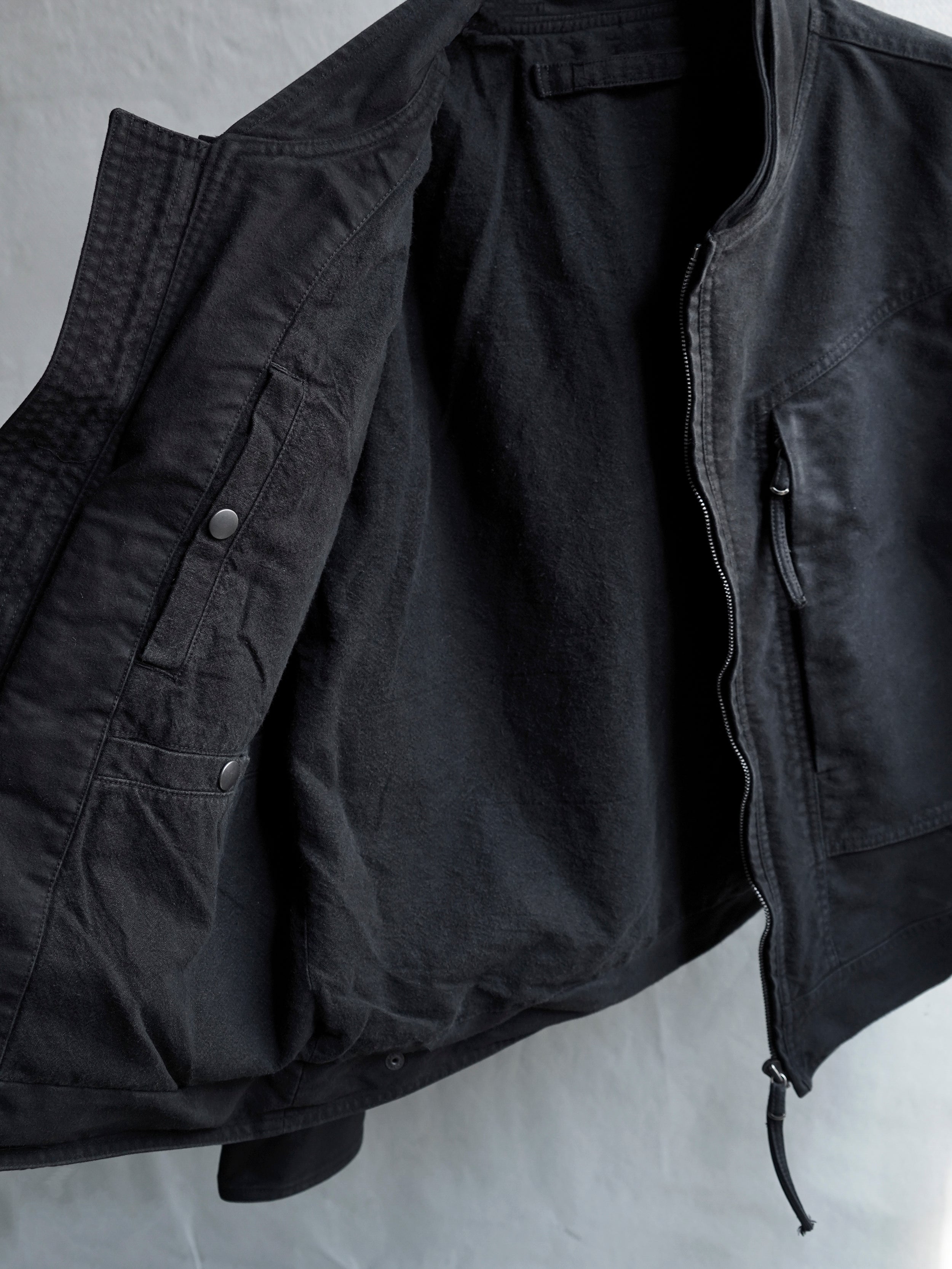 cargo bomber / black (moleskin)