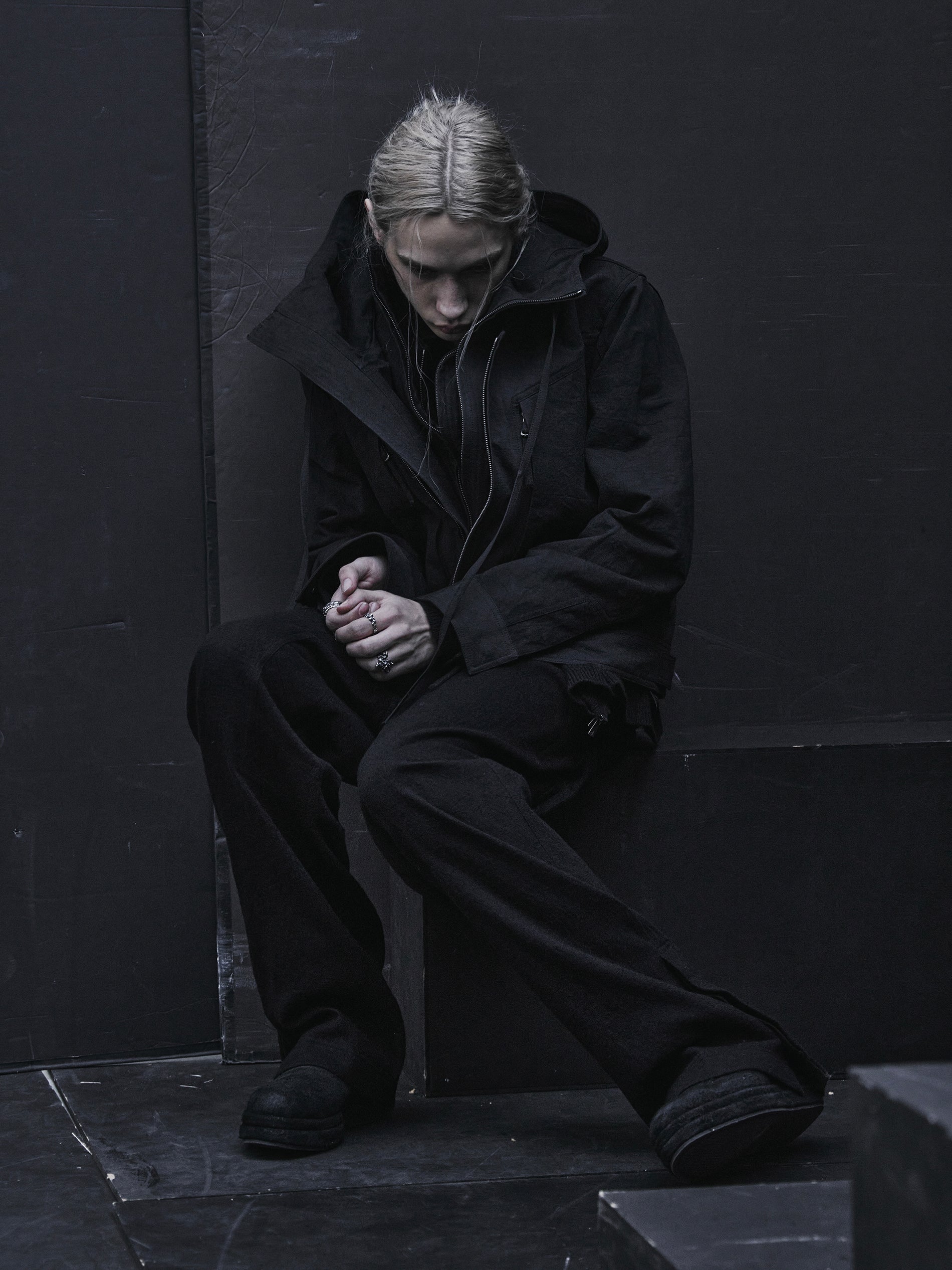 double front hood parka / black