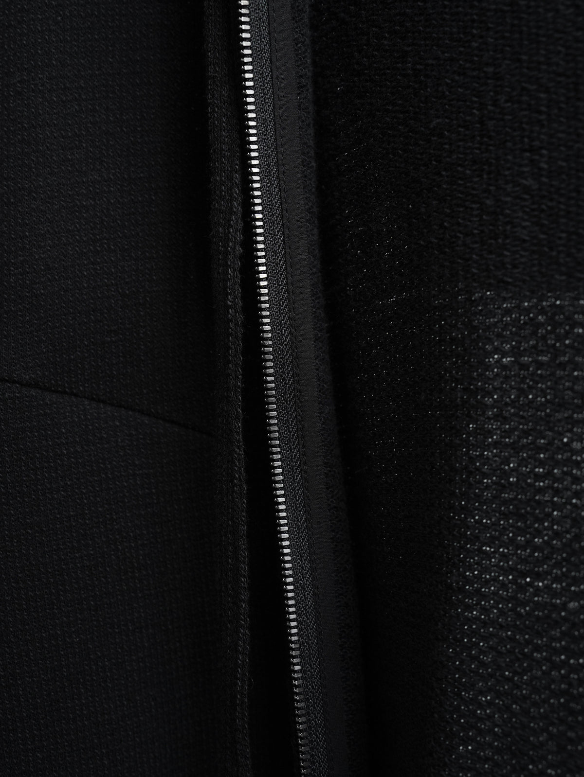 zip hoodie / black