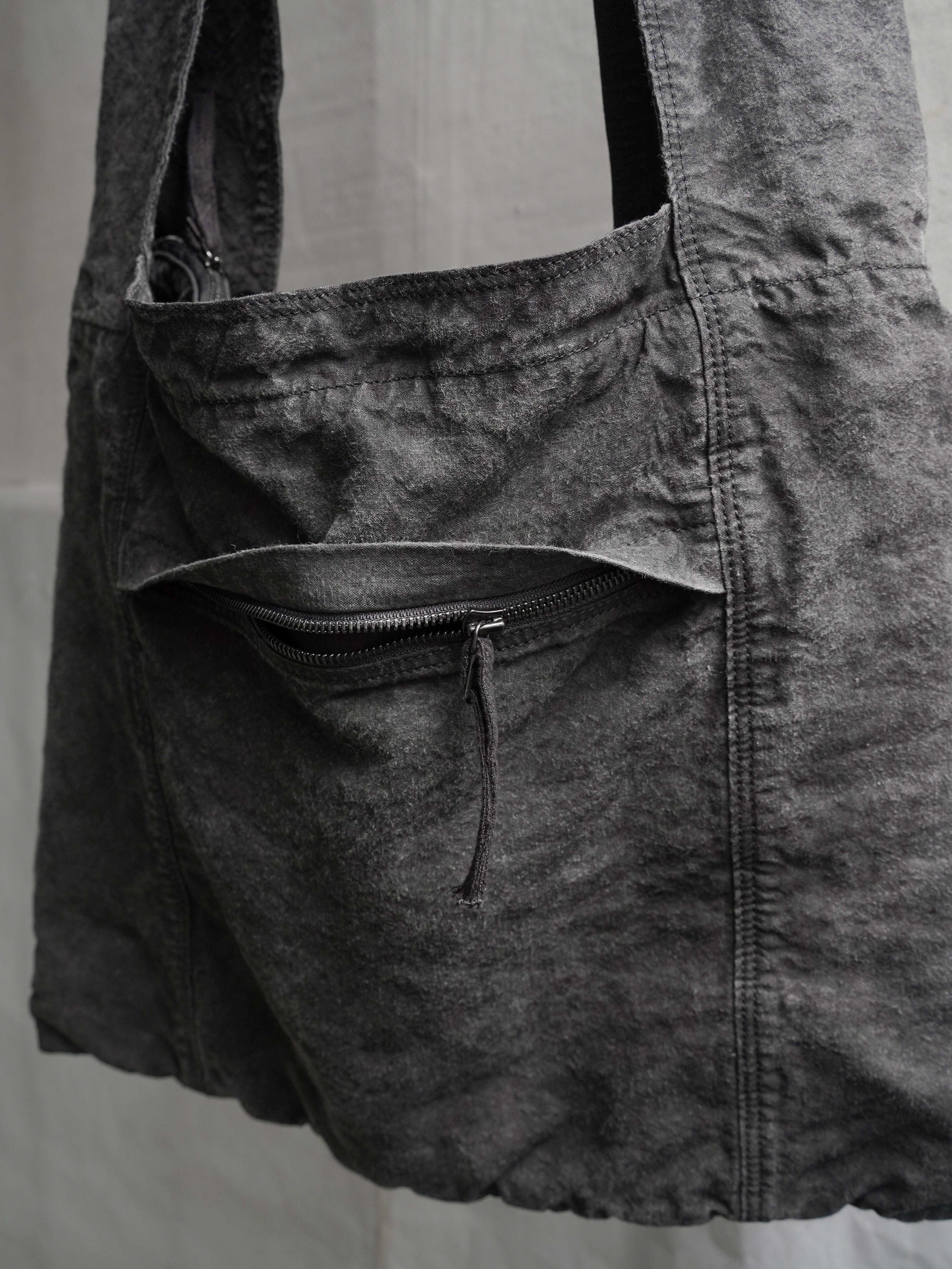 monk bag (binchō-tan) / ink