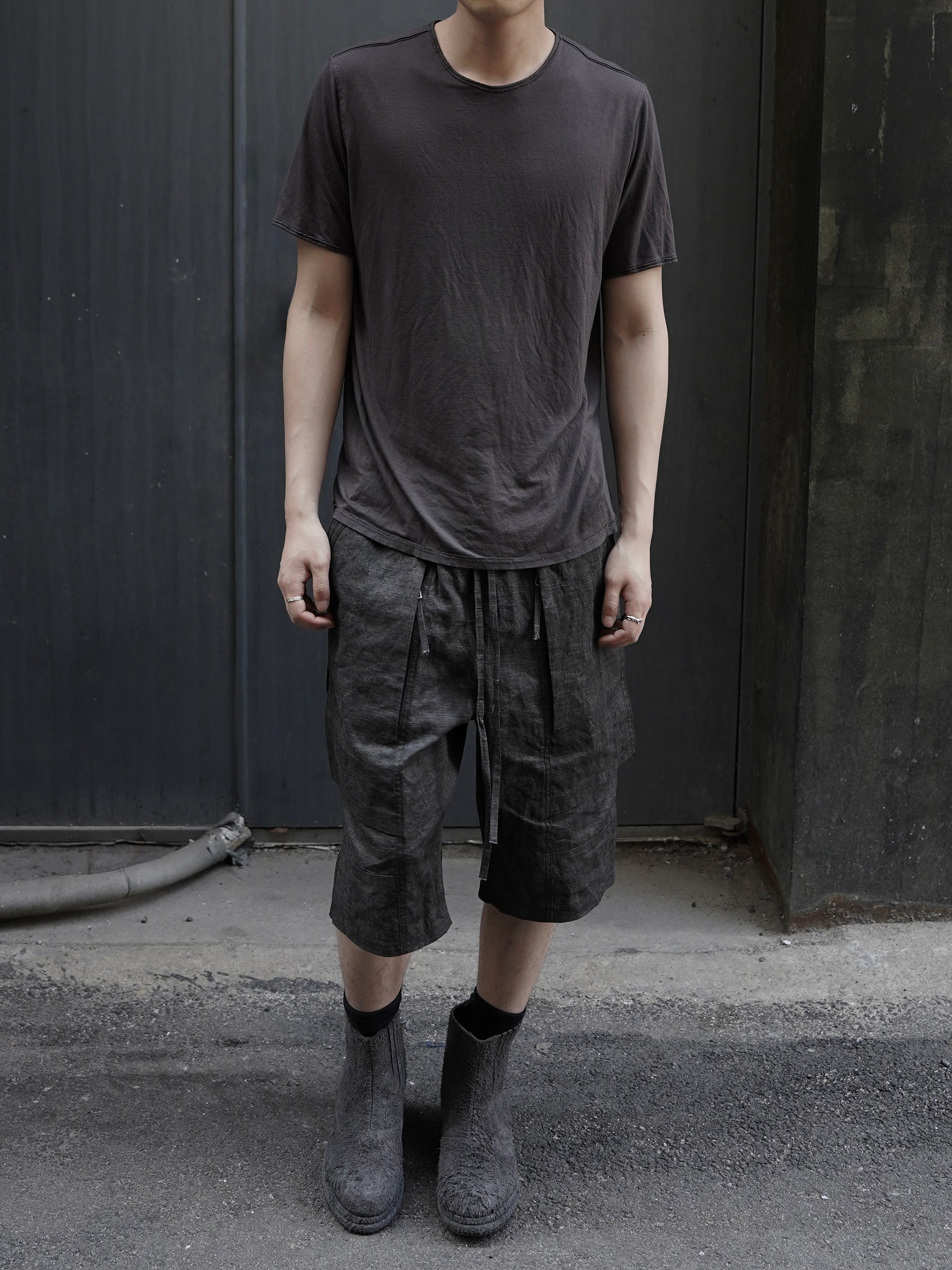 bamboo tee / shadow