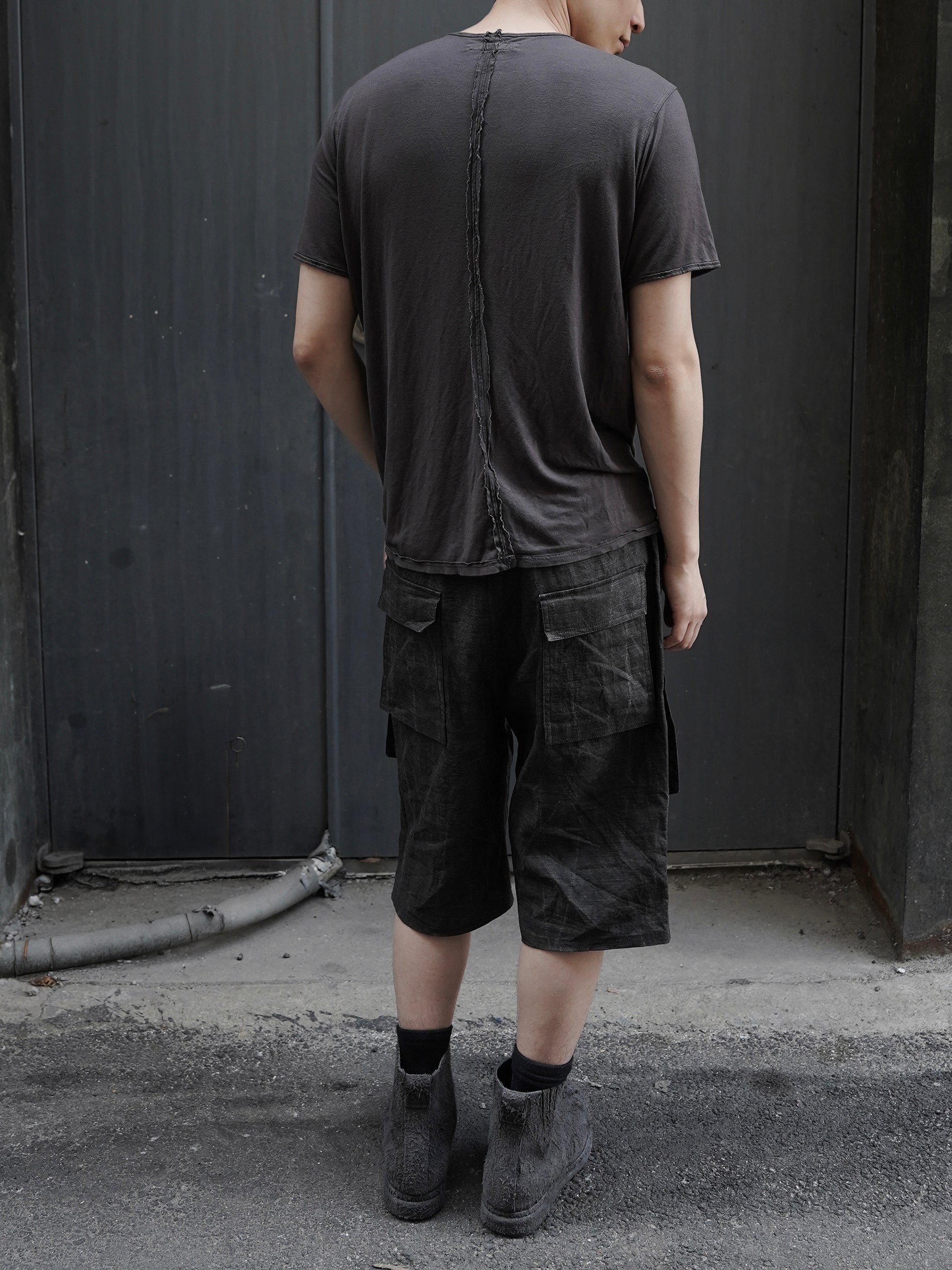 bamboo tee / shadow