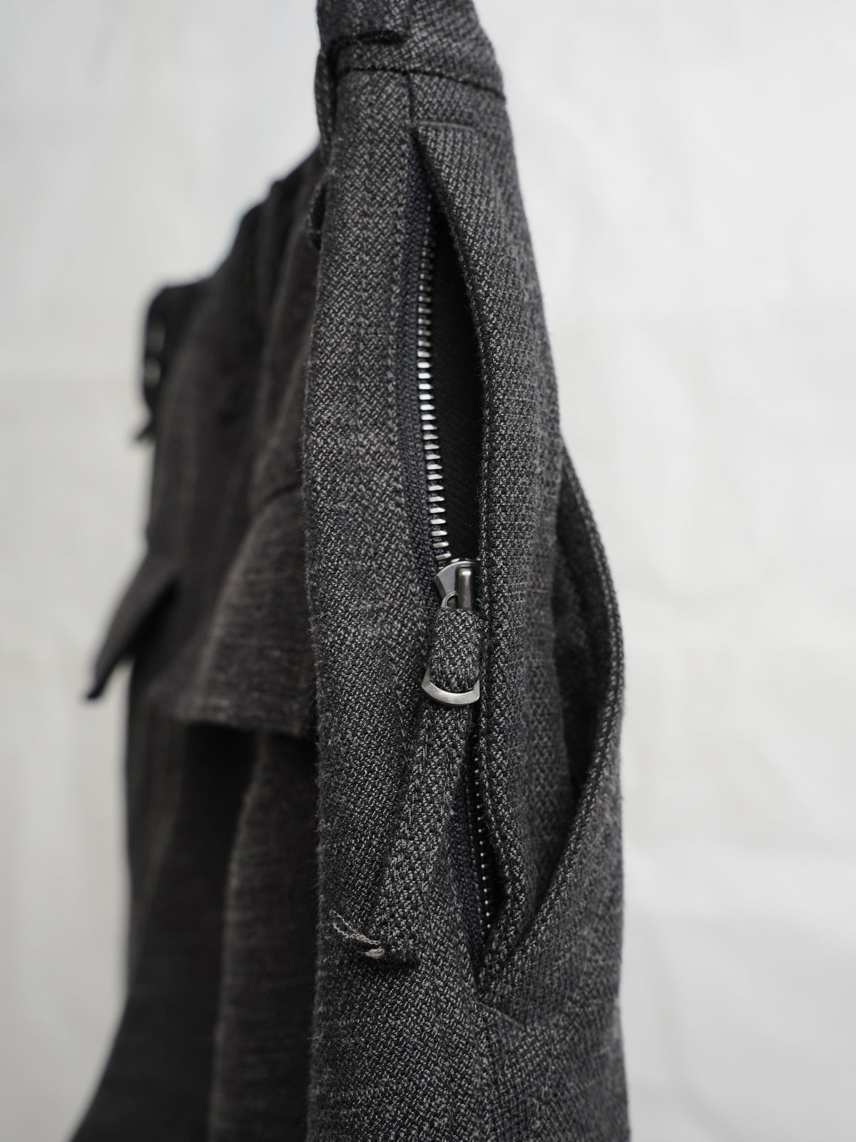 zipper trousers / slub grey