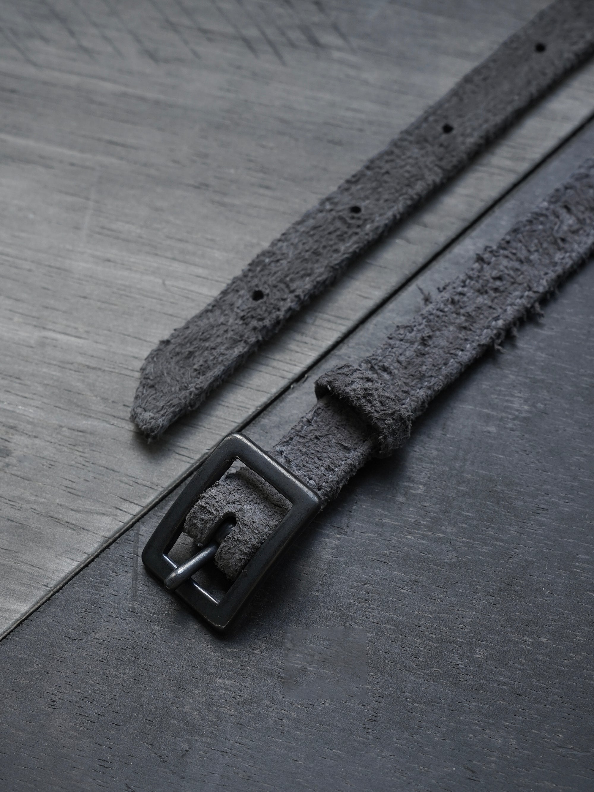 flesh-out belt / grey