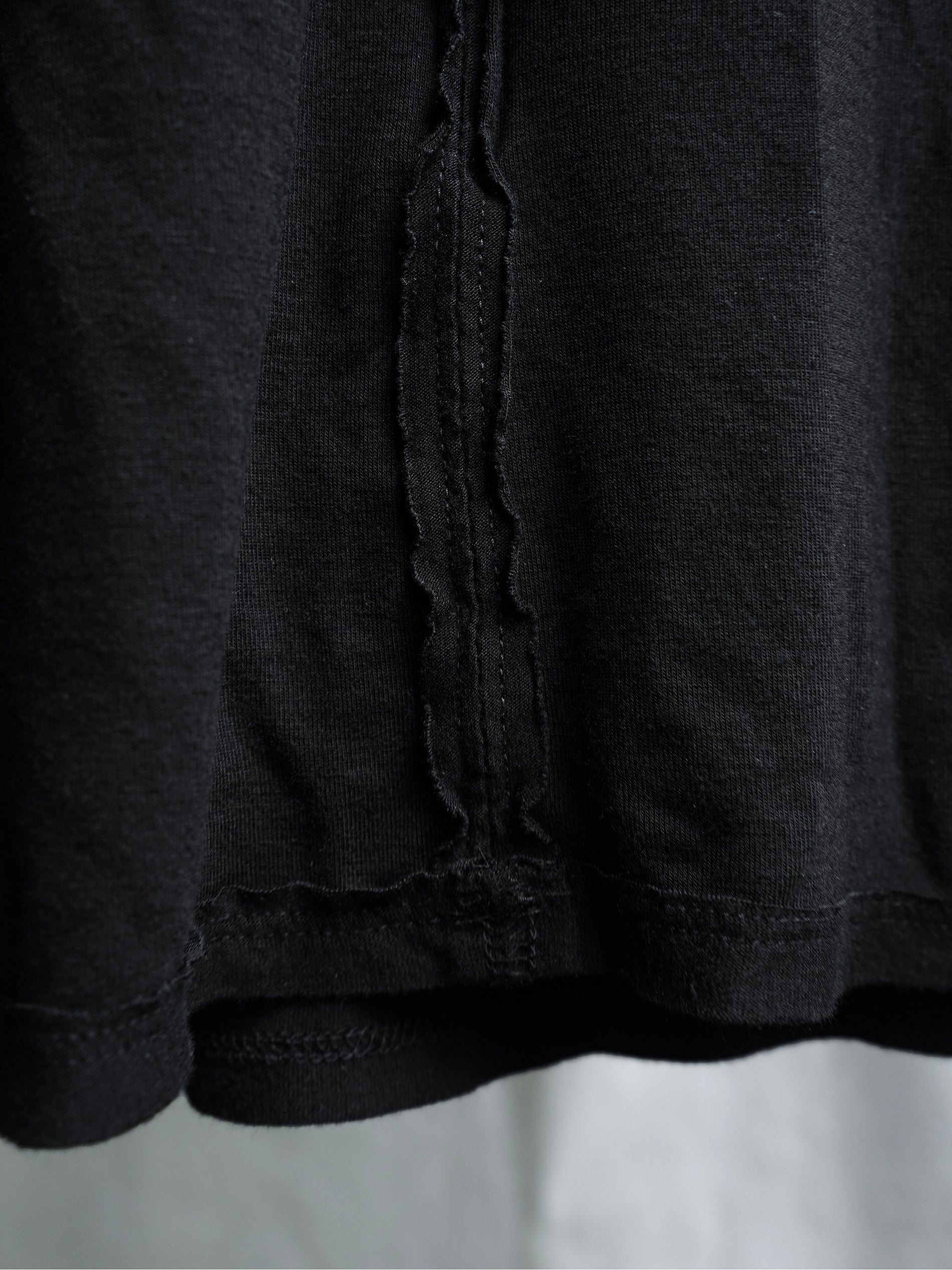 bamboo tee / black