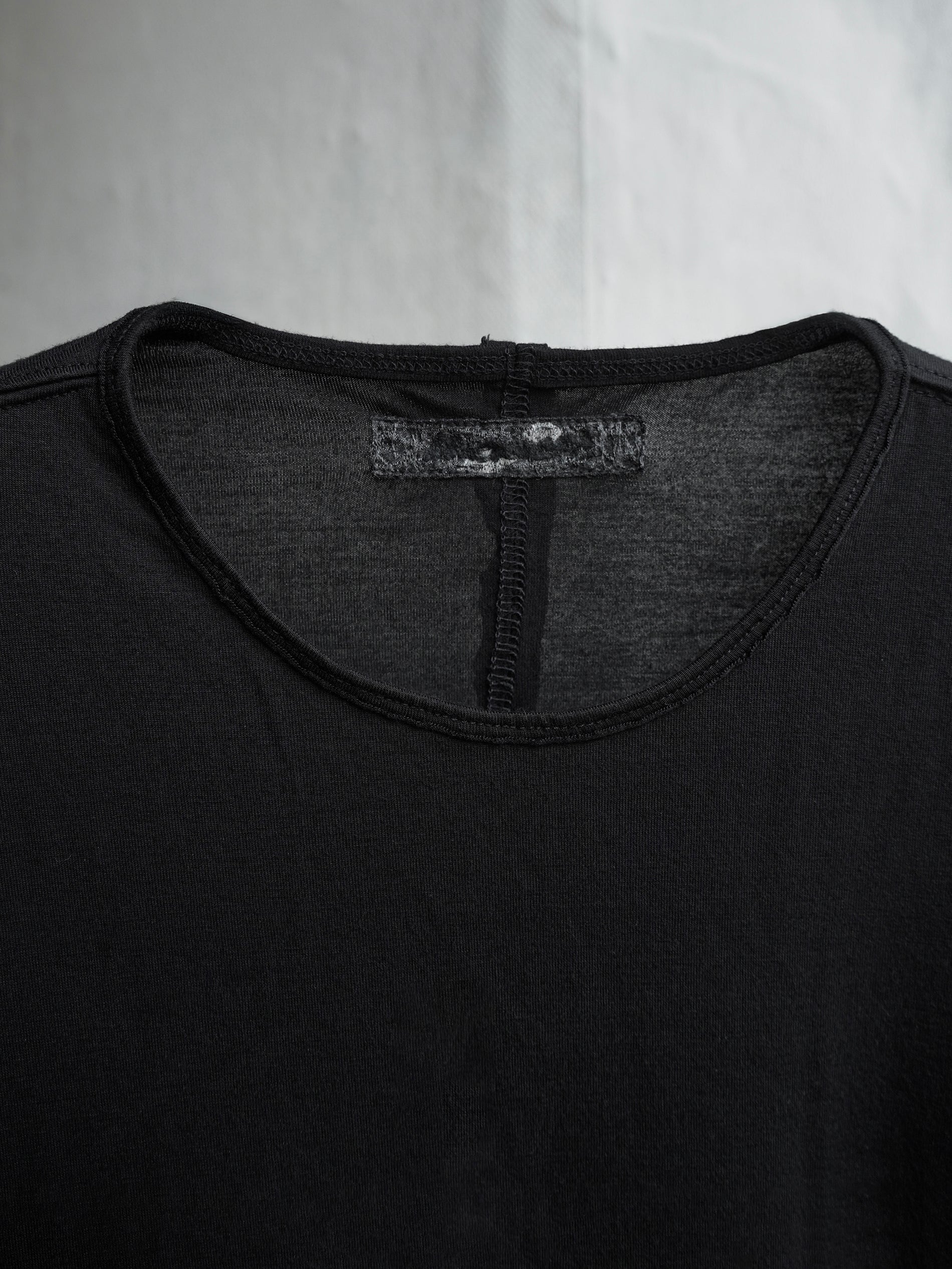 bamboo tee / black