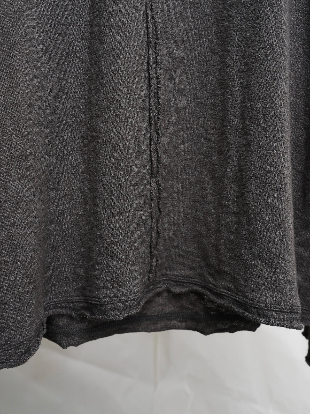 henley longsleeve / shadow (cobweb)