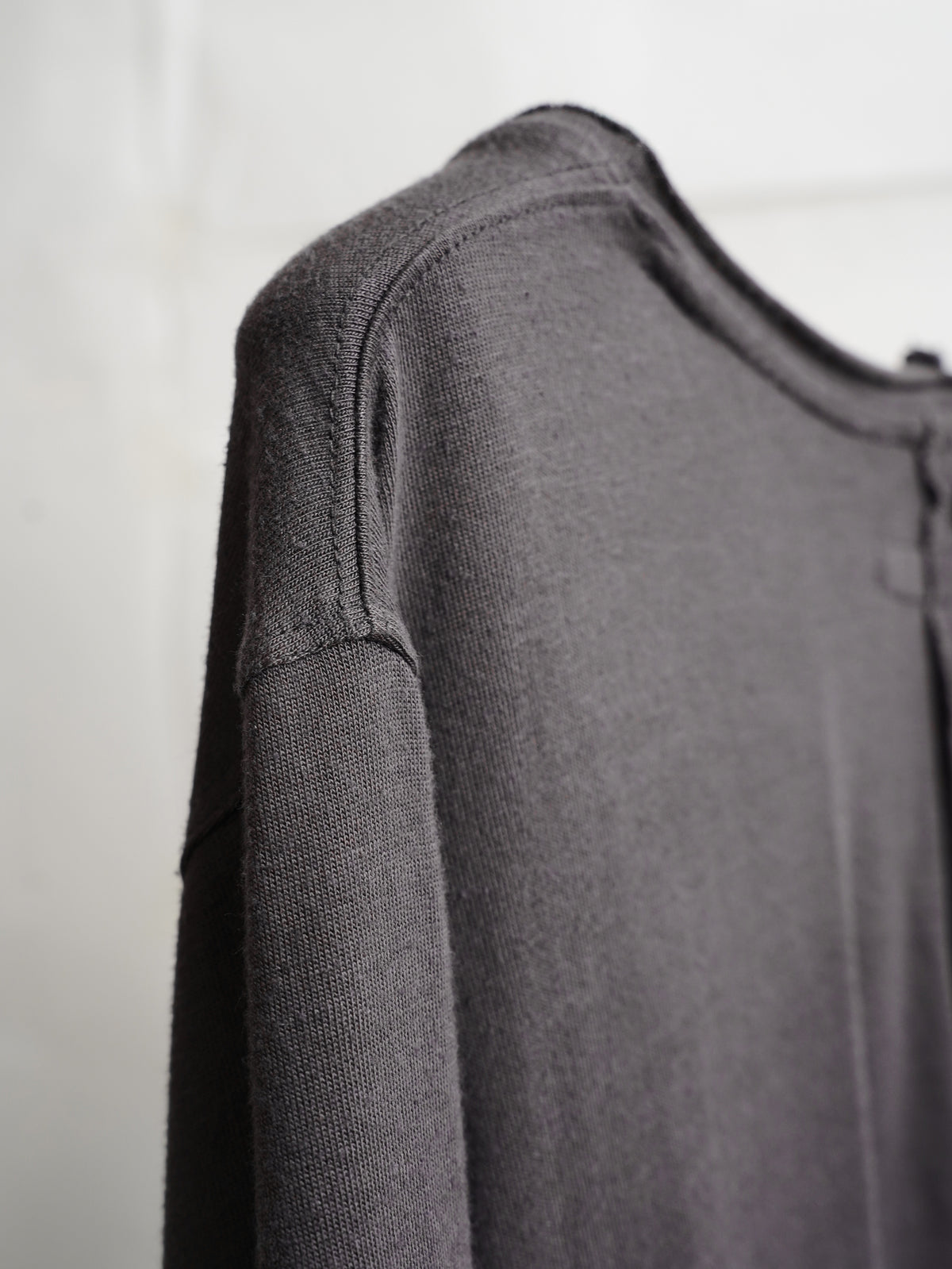 double neck longsleeve / shadow