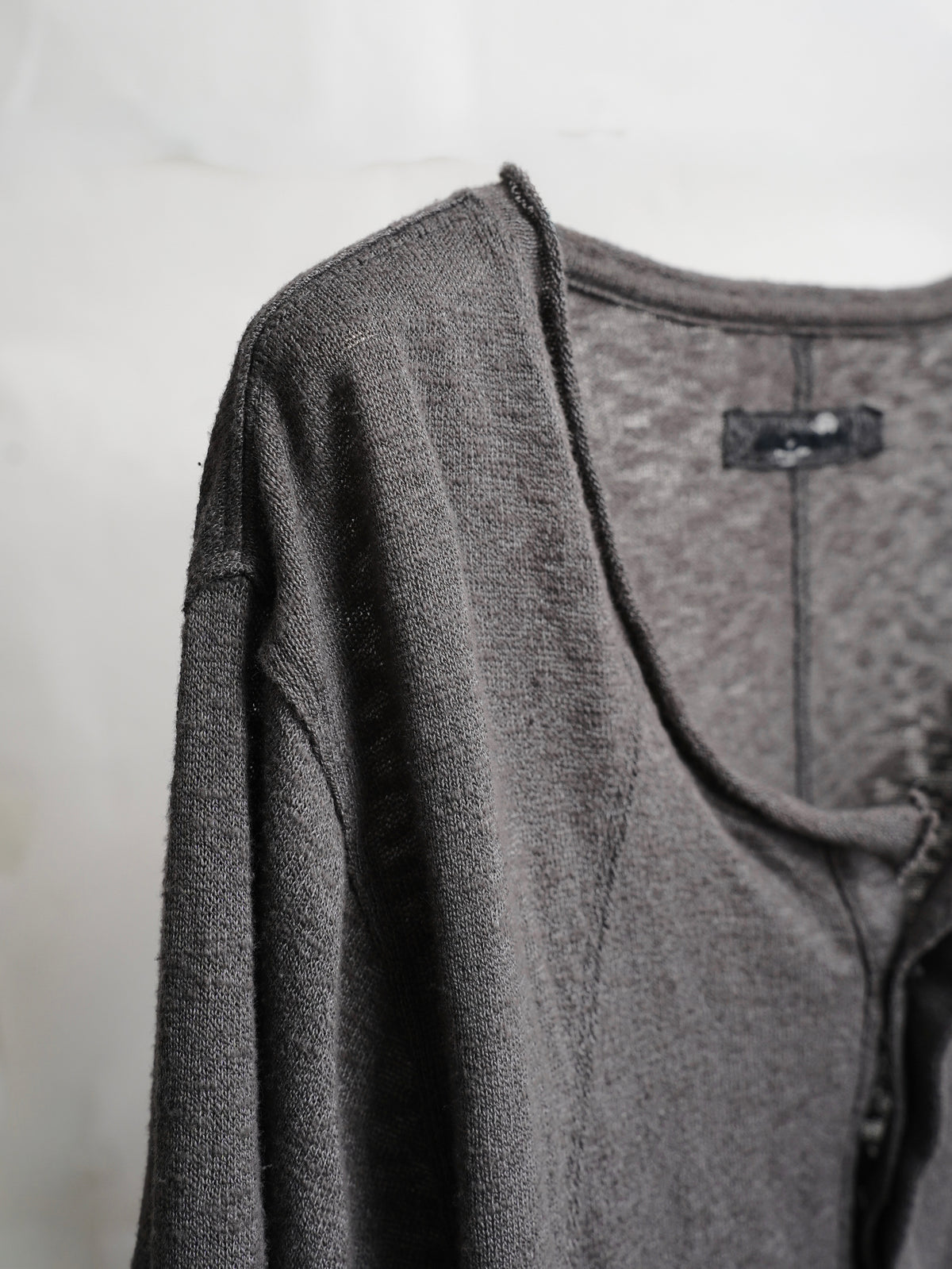 henley longsleeve / shadow (cobweb)