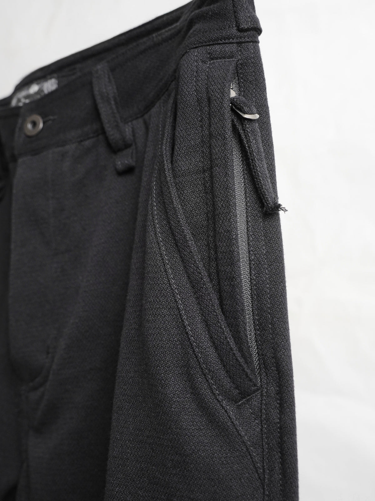 zipper trousers / slub black