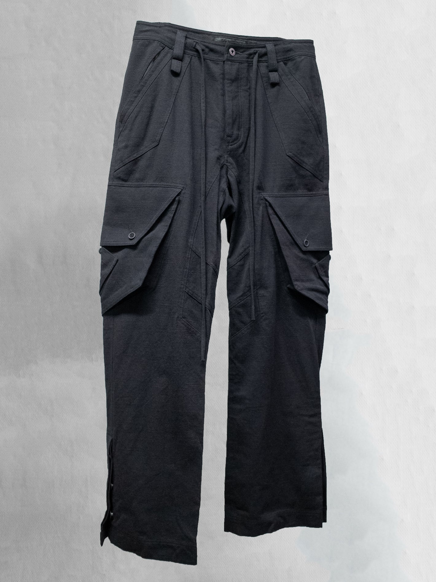 blackmerle_fw24_cargopants_slubblack