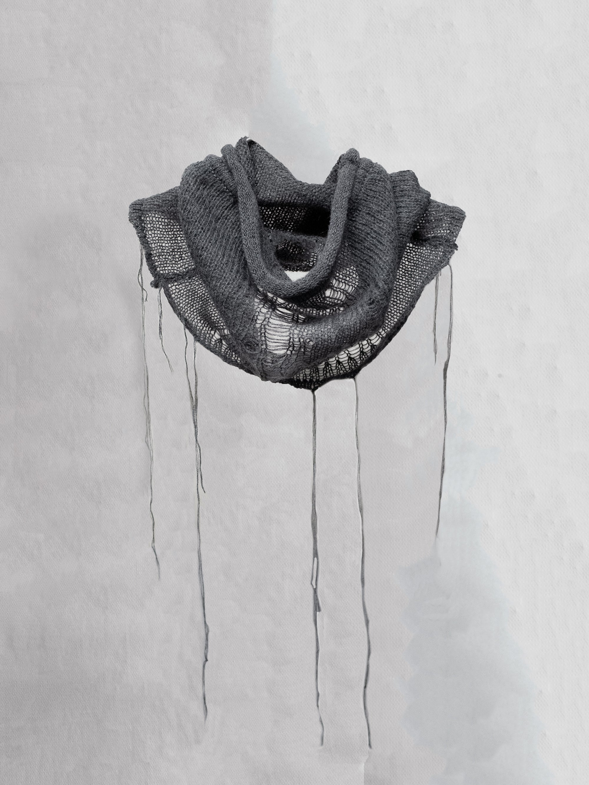 blackmerle_fw24_mohairknit_grey