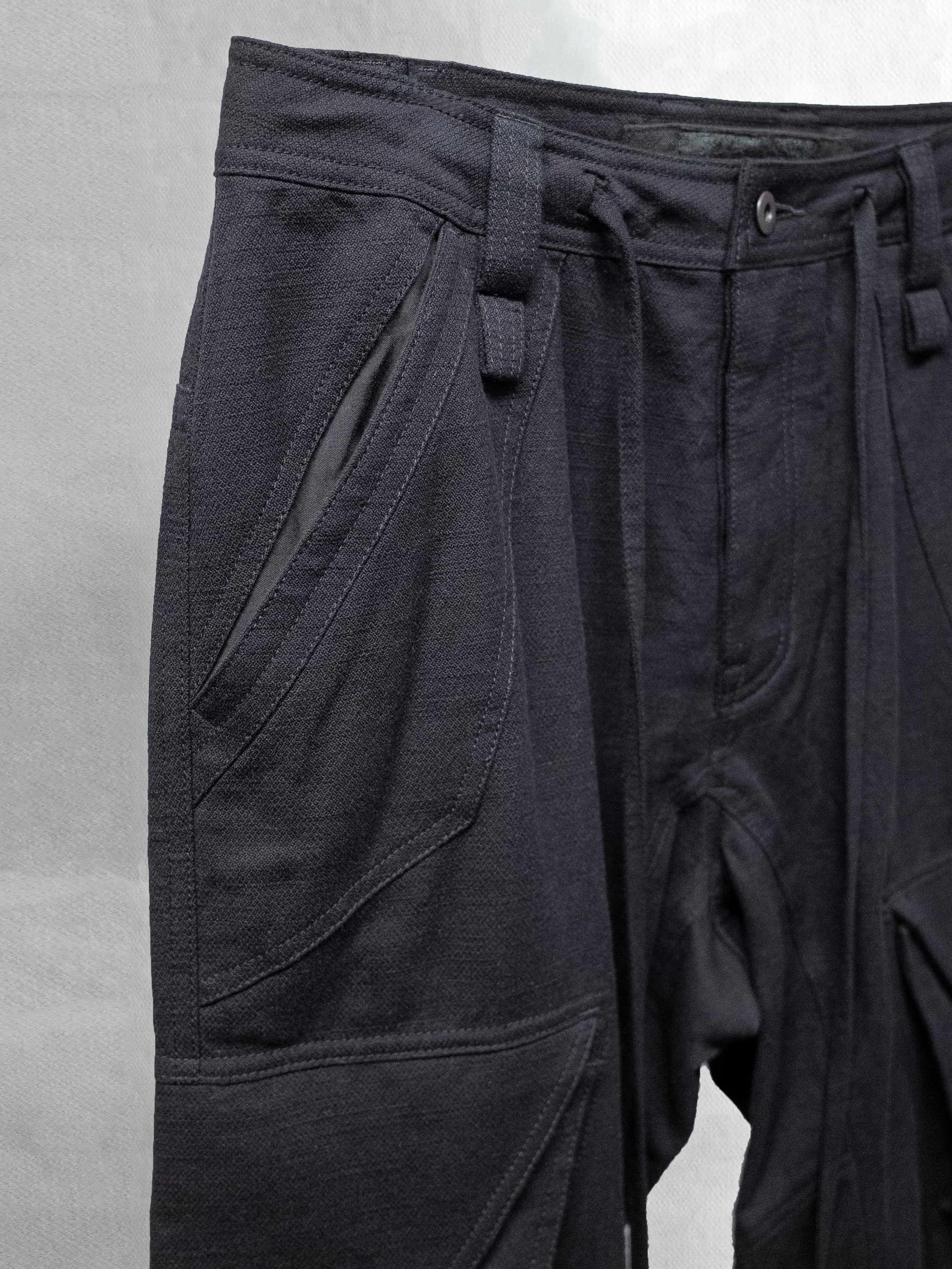 blackmerle_fw24_cargopants_slubblack