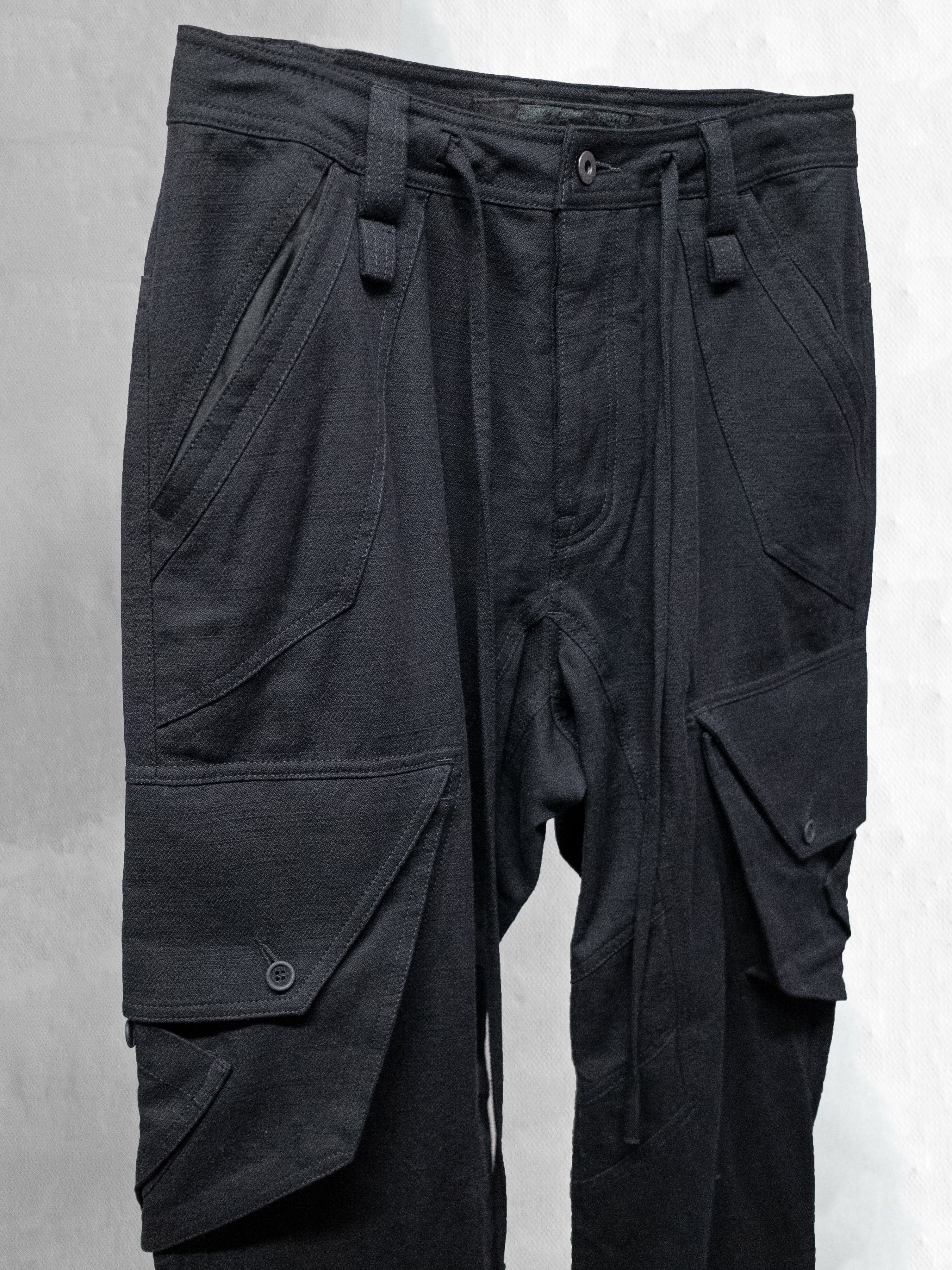 blackmerle_fw24_cargopants_slubblack