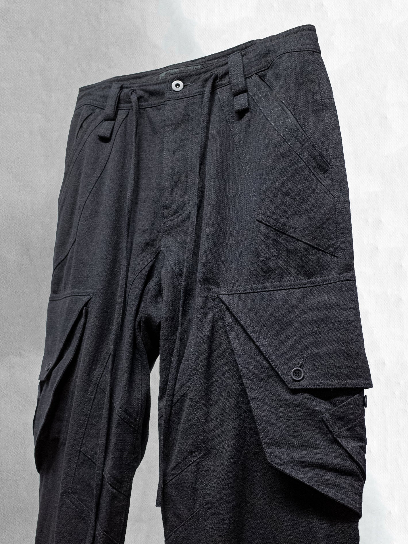 blackmerle_fw24_cargopants_slubblack