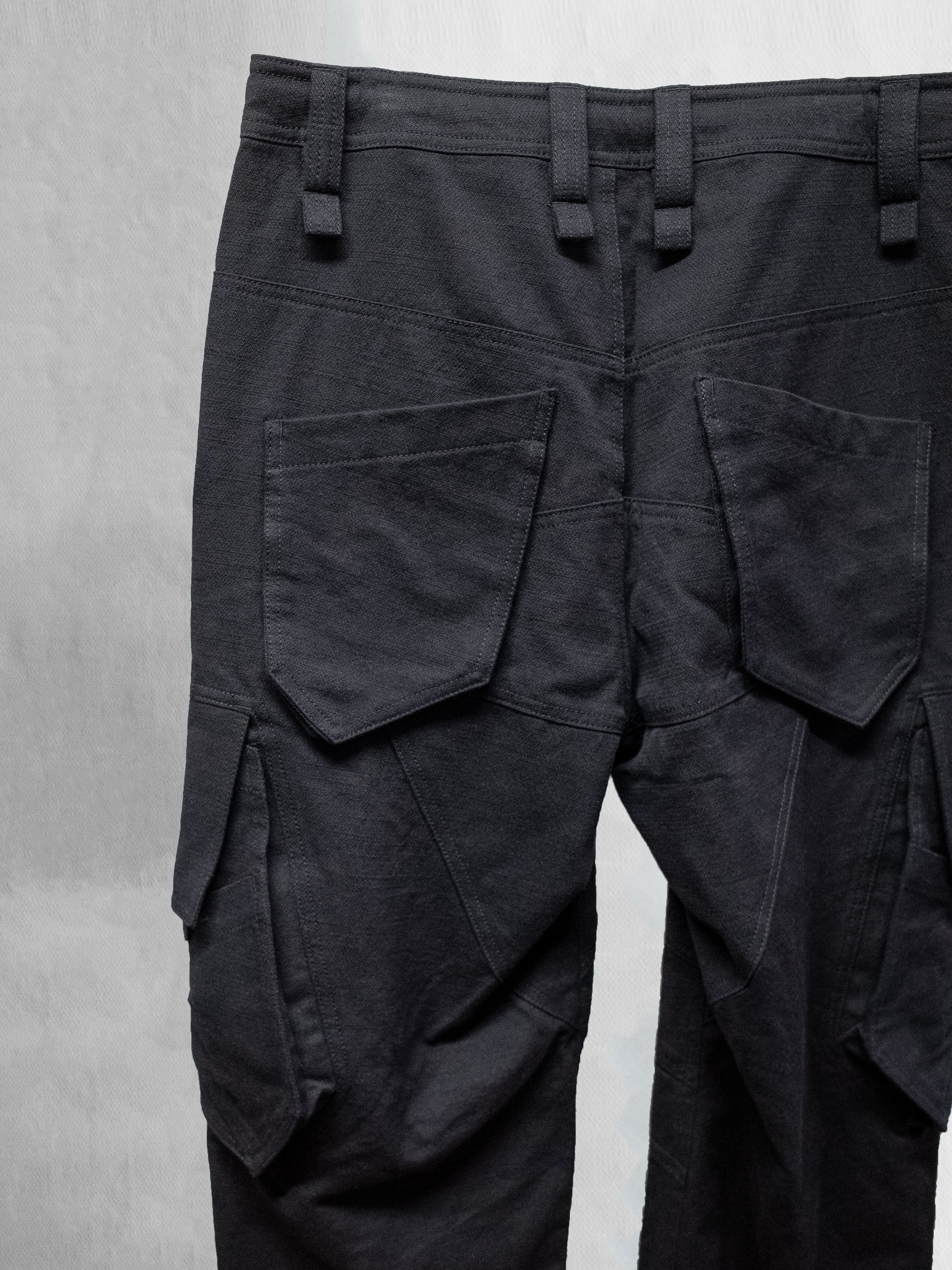 blackmerle_fw24_cargopants_slubblack