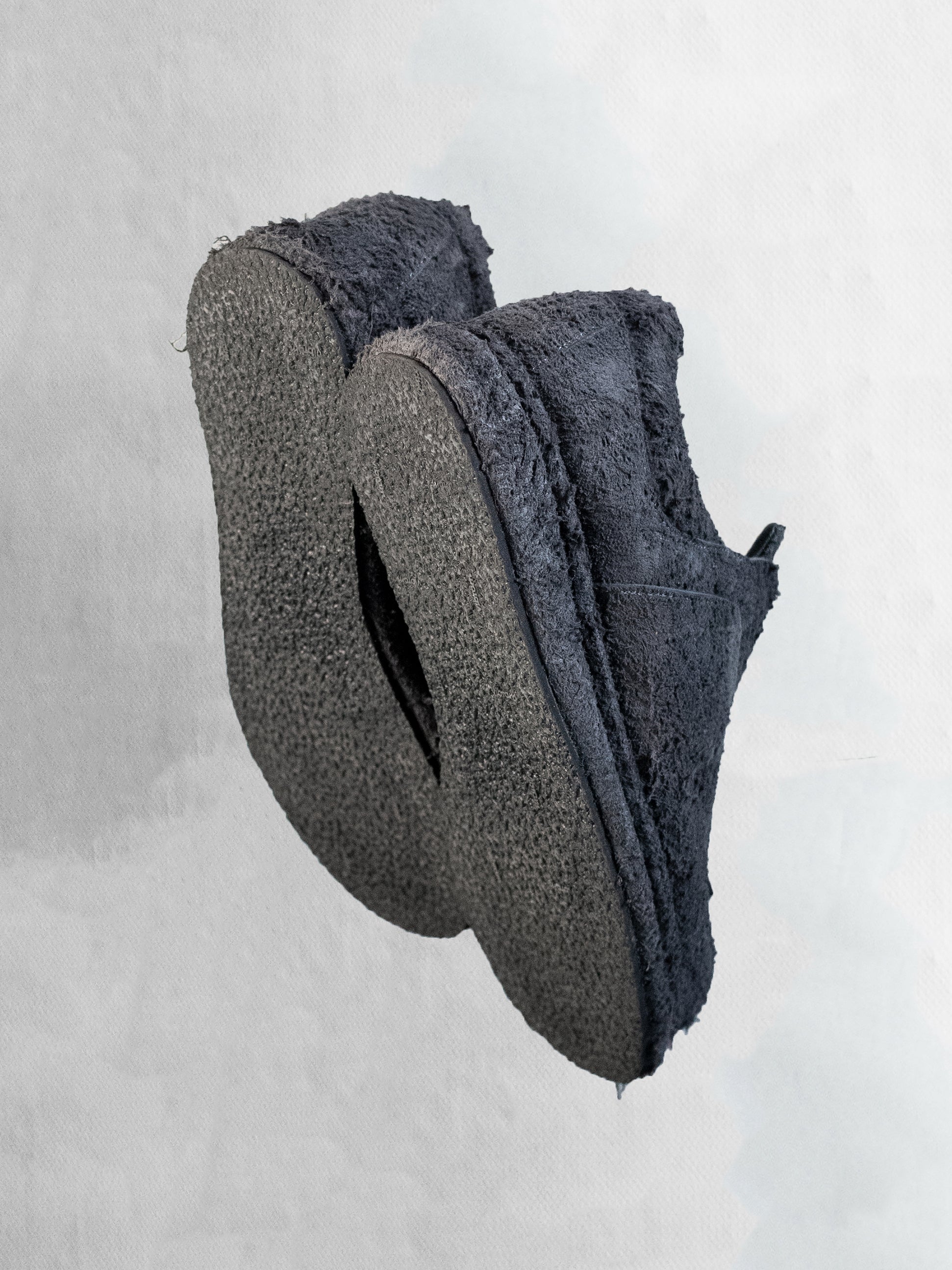 blackmerle_fw24_wingshoe_grey