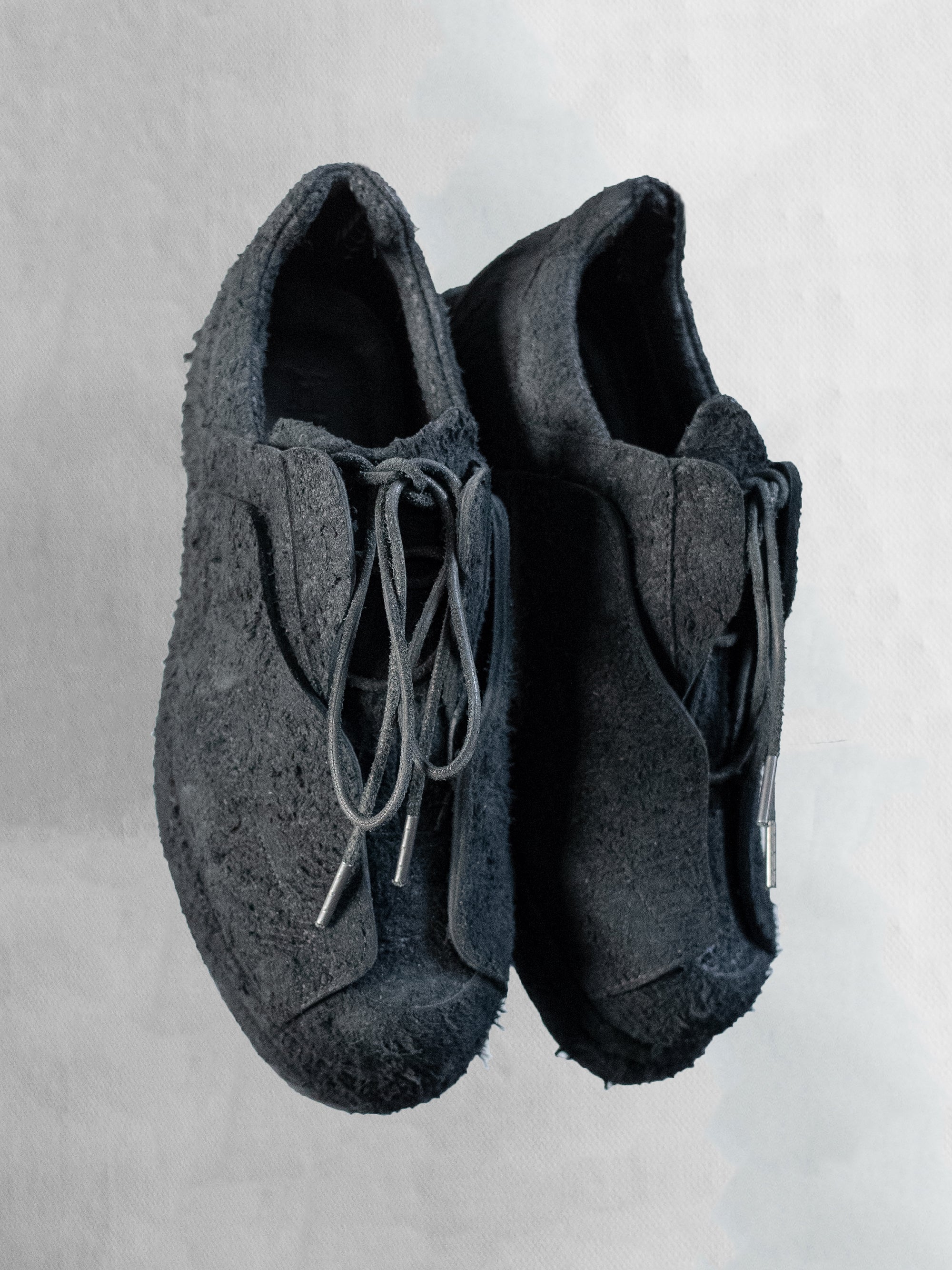 blackmerle_fw24_wingshoe_black