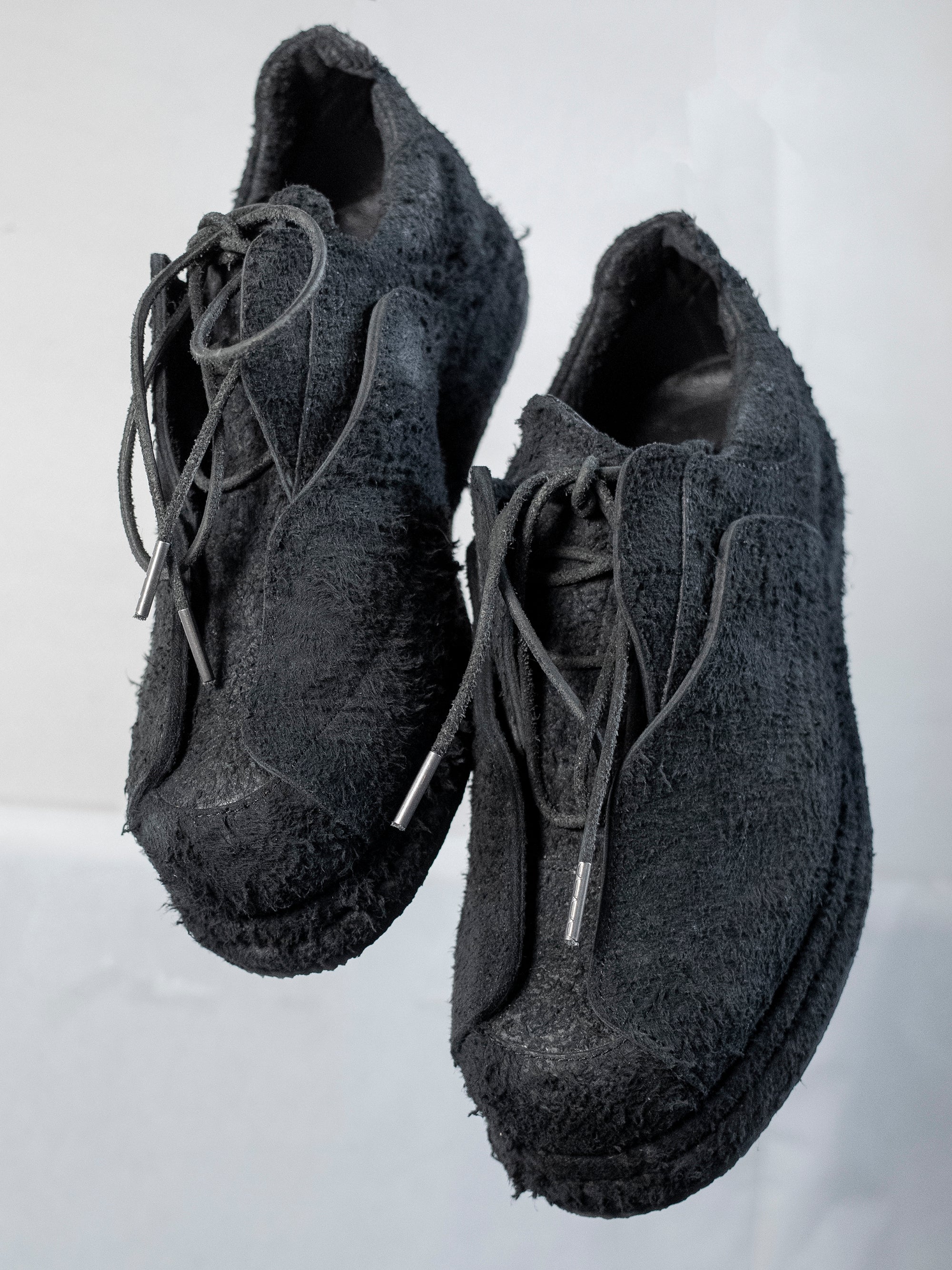 blackmerle_fw24_wingshoe_black