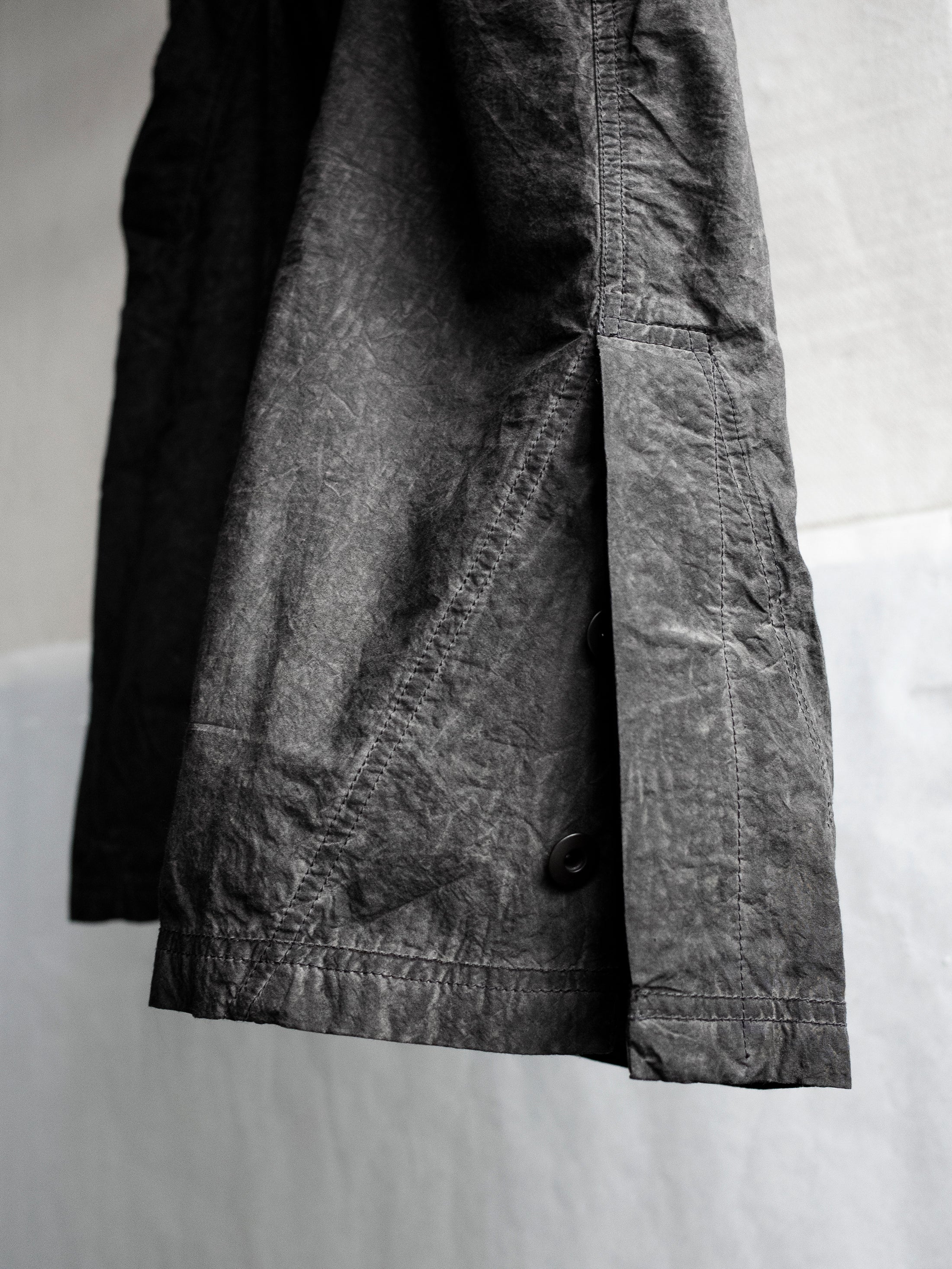 split shorts / slab grey
