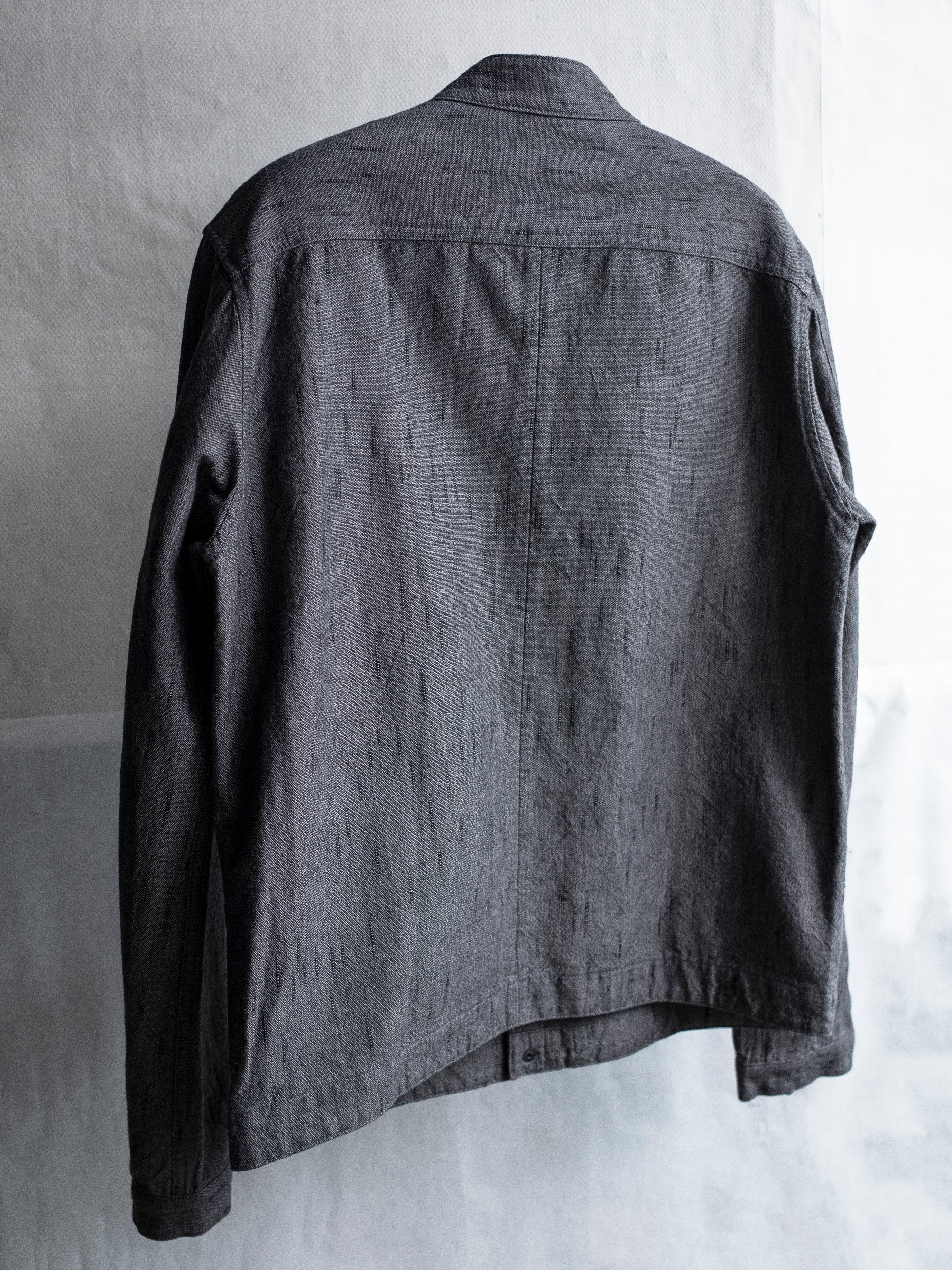 collarless jacket / gravel