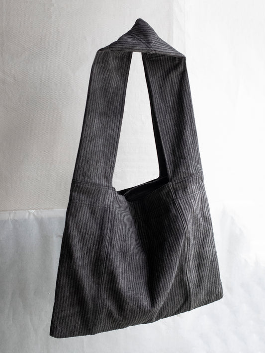 monk bag / sumi