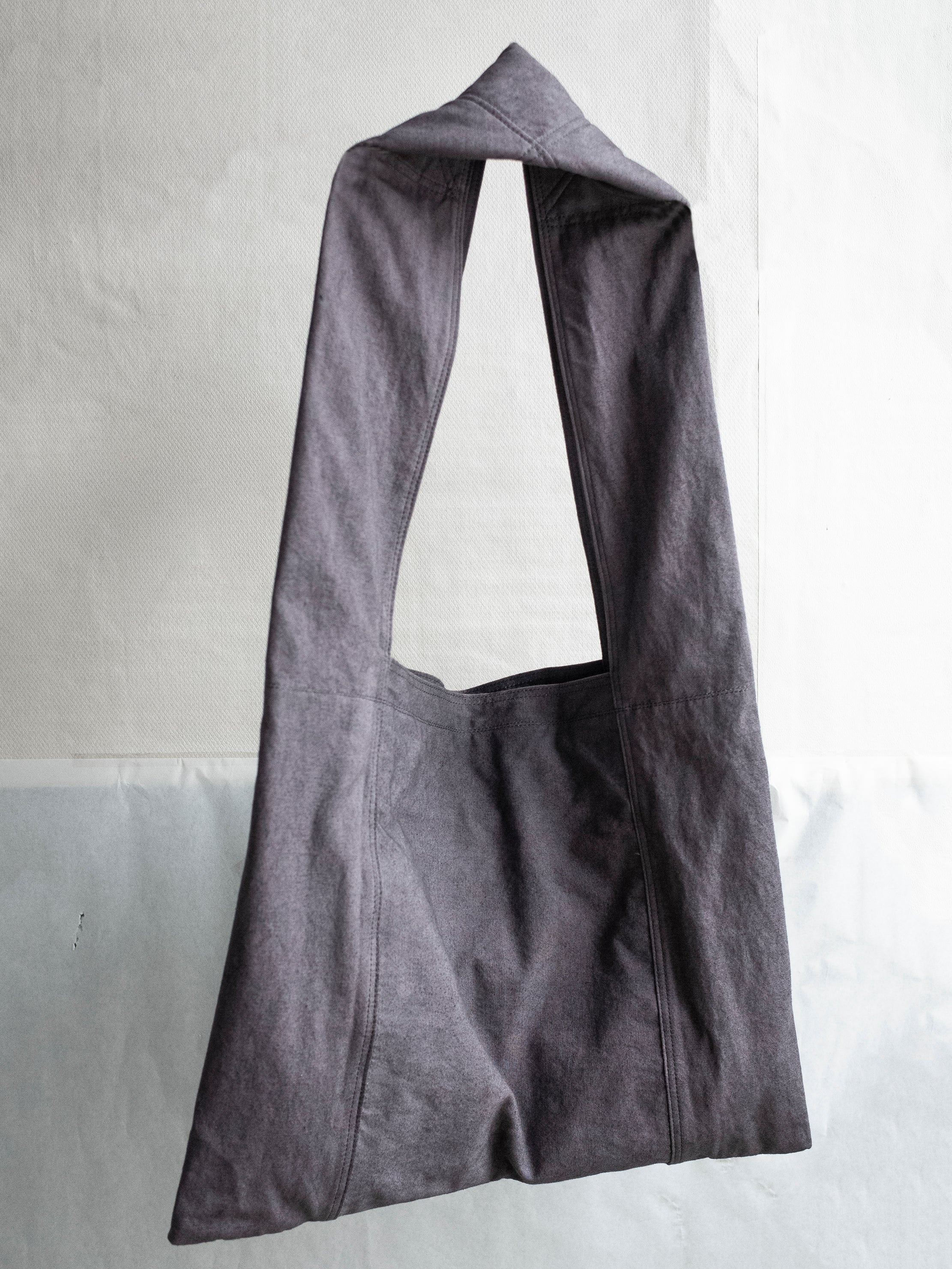 monk bag / purple grey
