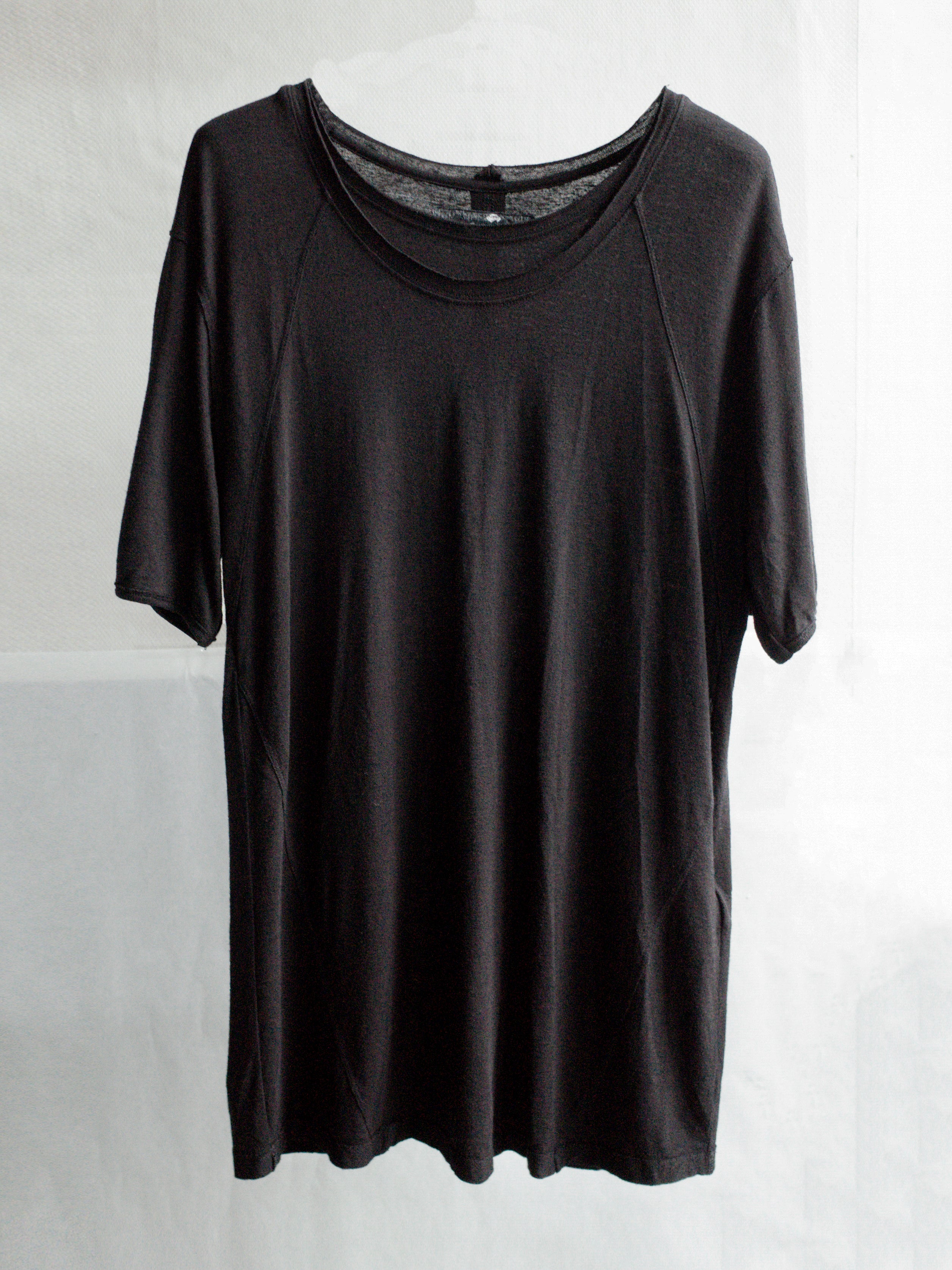 double neck tee / black