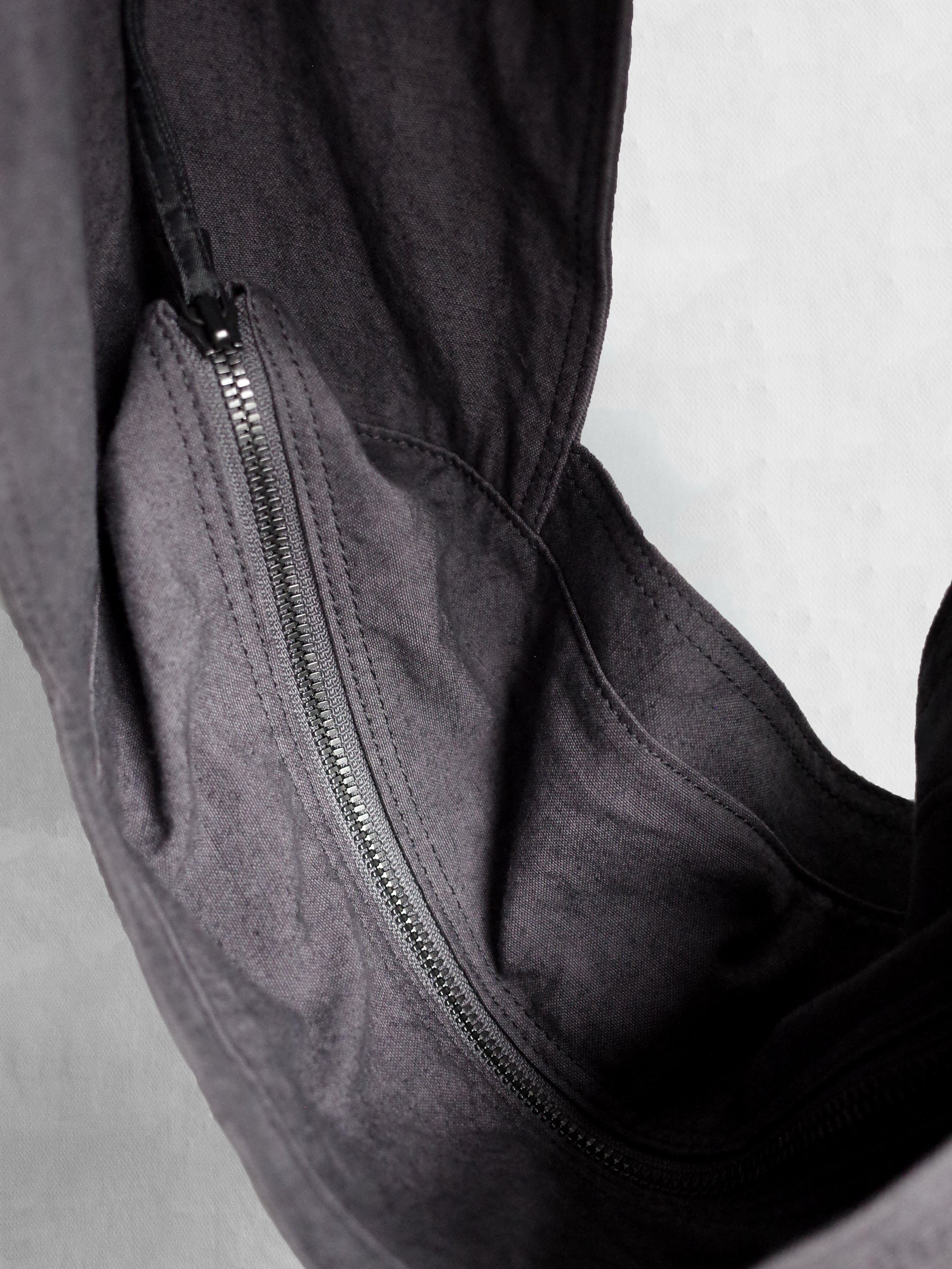 monk bag / purple grey