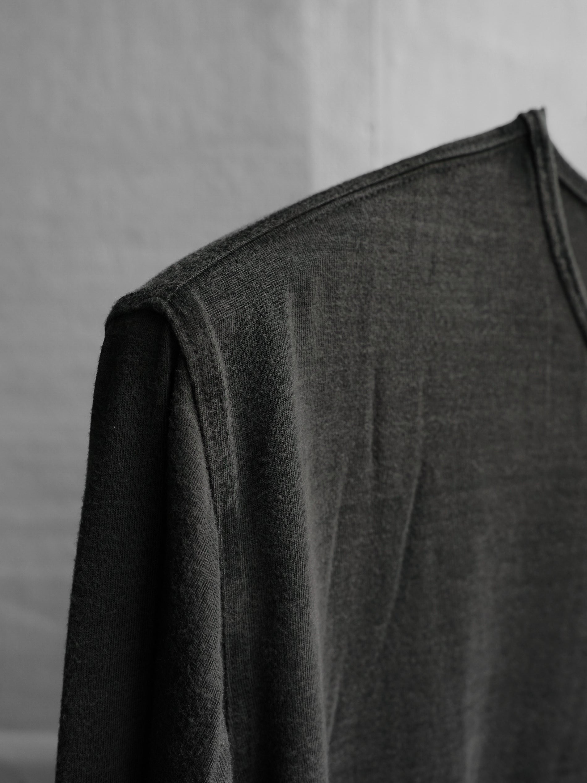 bamboo longsleeve / onion ink