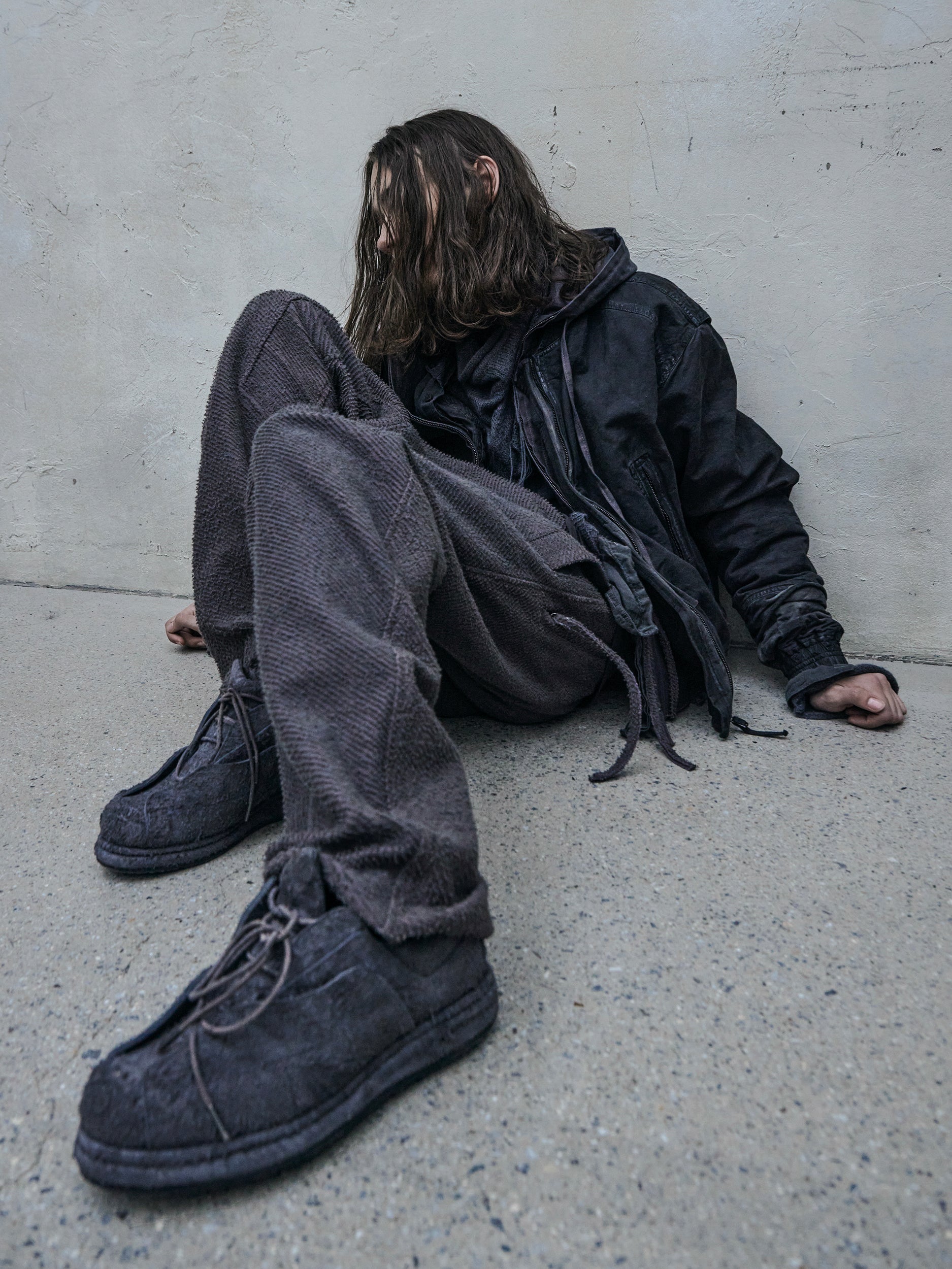 rugged sweatpants / plum grey