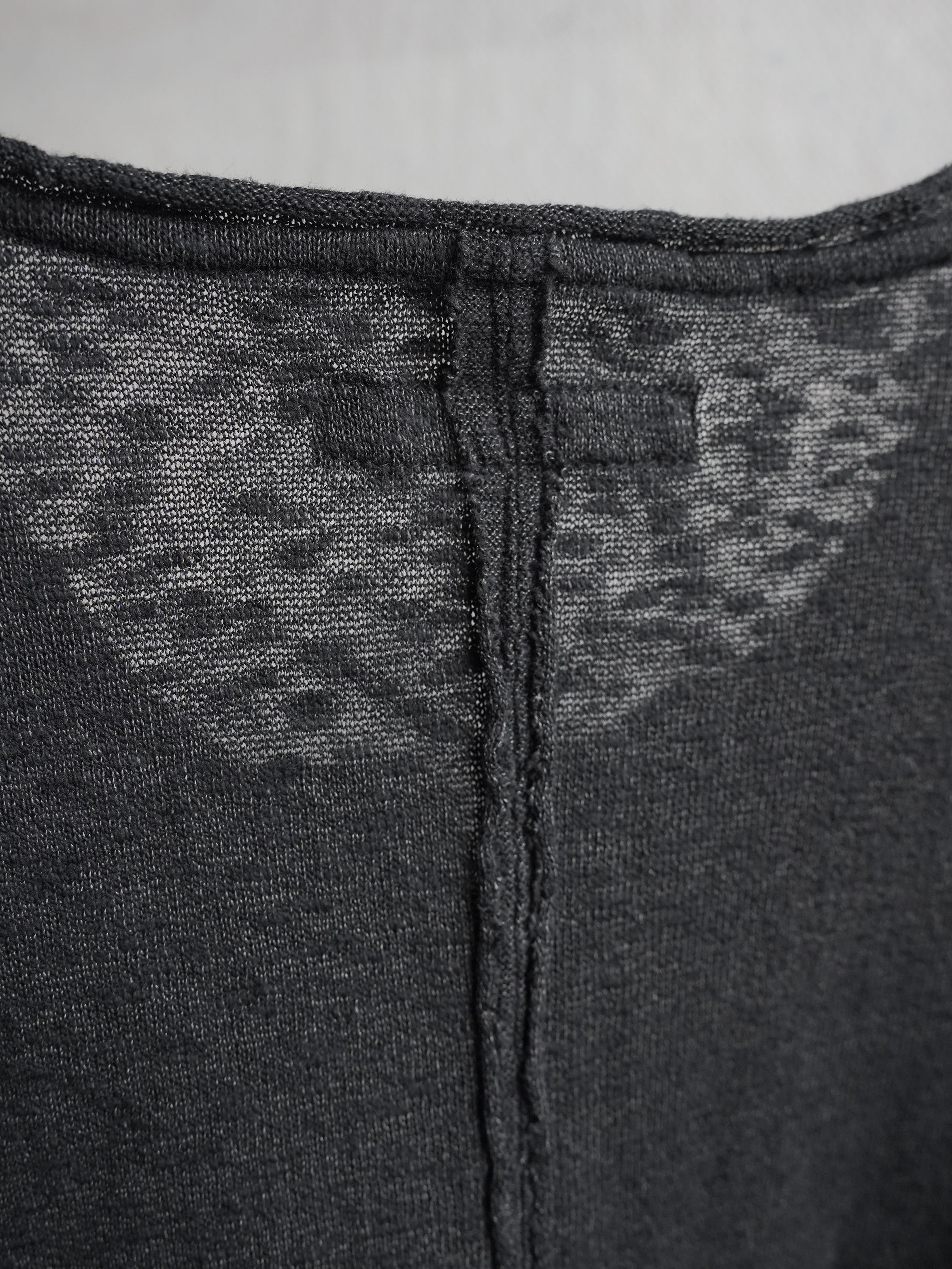 henley longsleeve / black (cobweb)