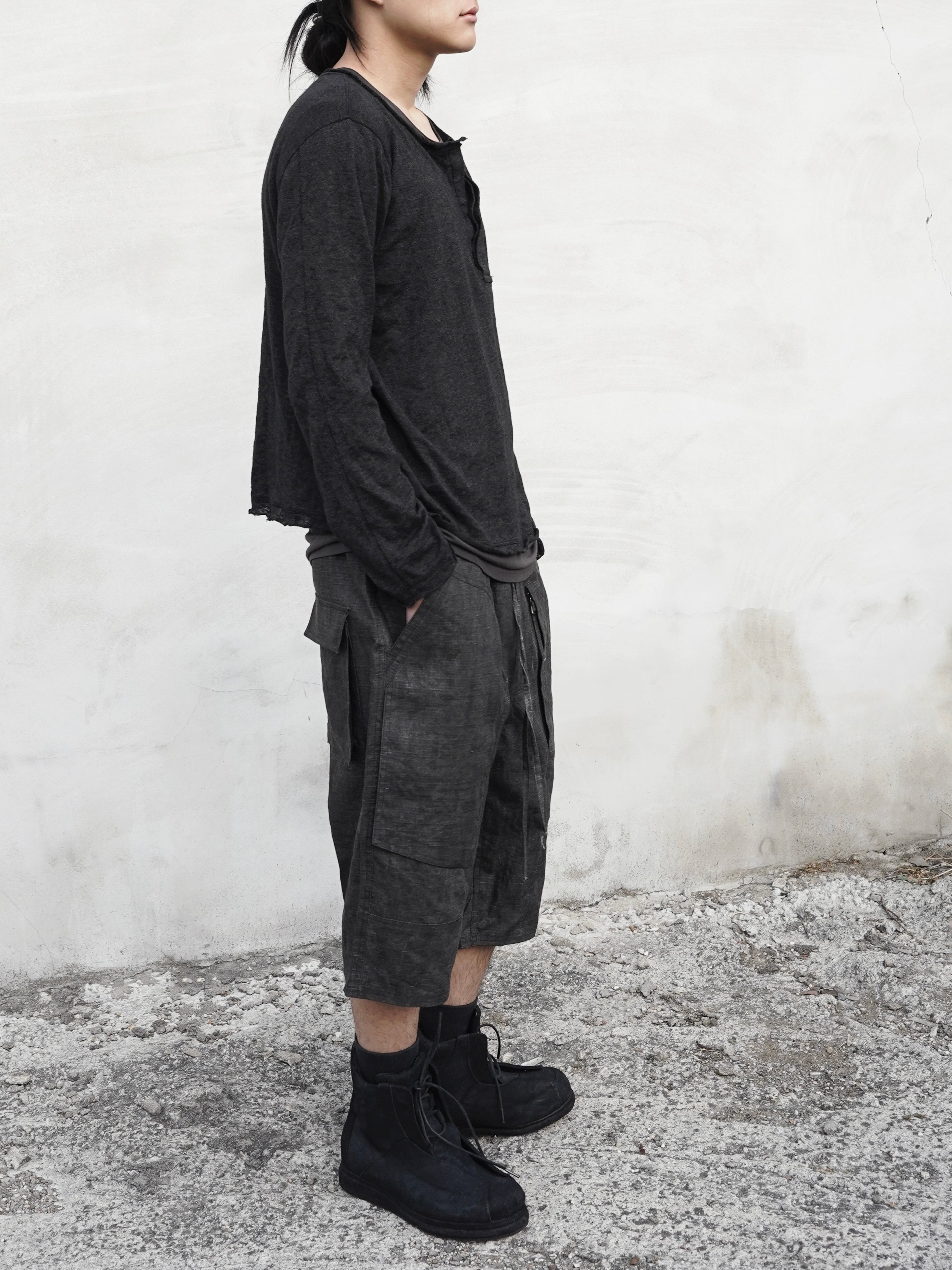 henley longsleeve / black (cobweb)