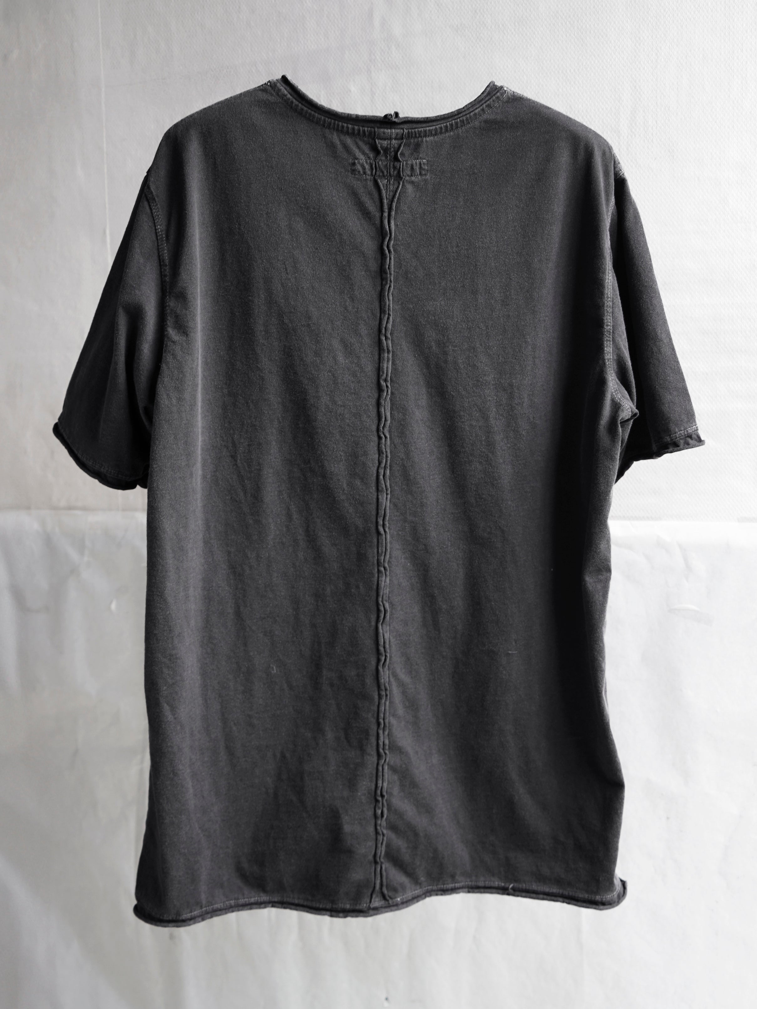 base tee / slab grey