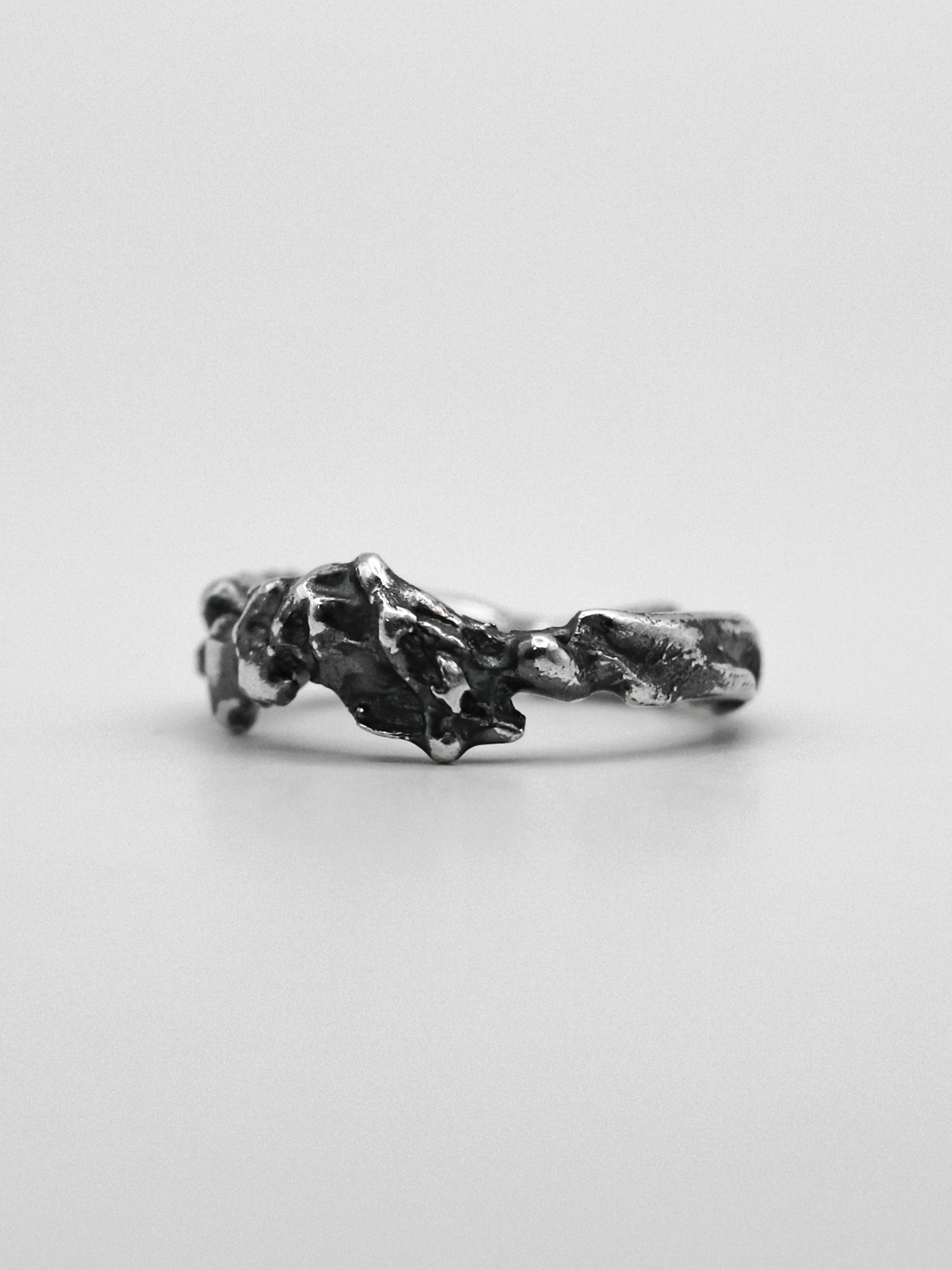 dusk ring / 925 silver