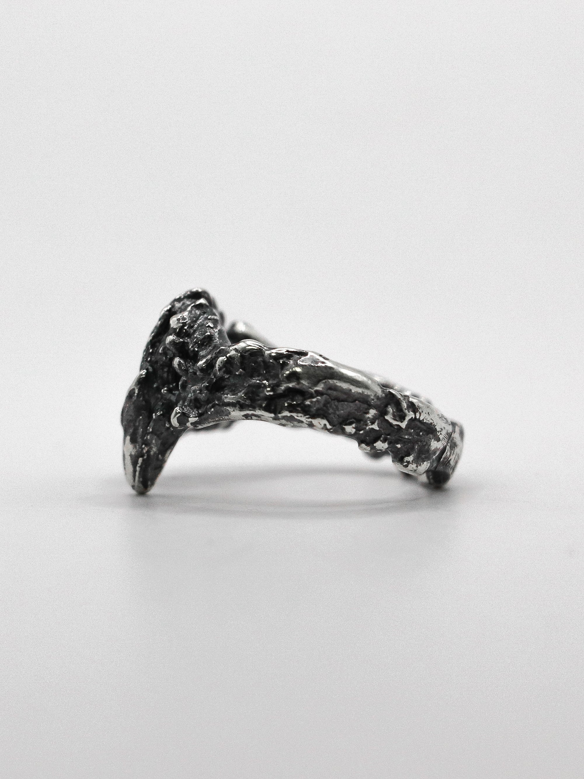 tusk ring / 925 silver