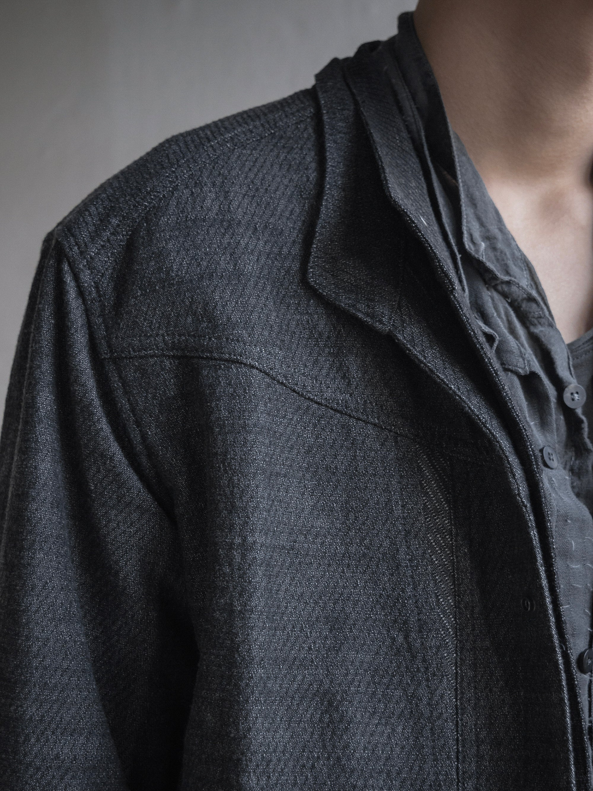 collarless jacket / lead
