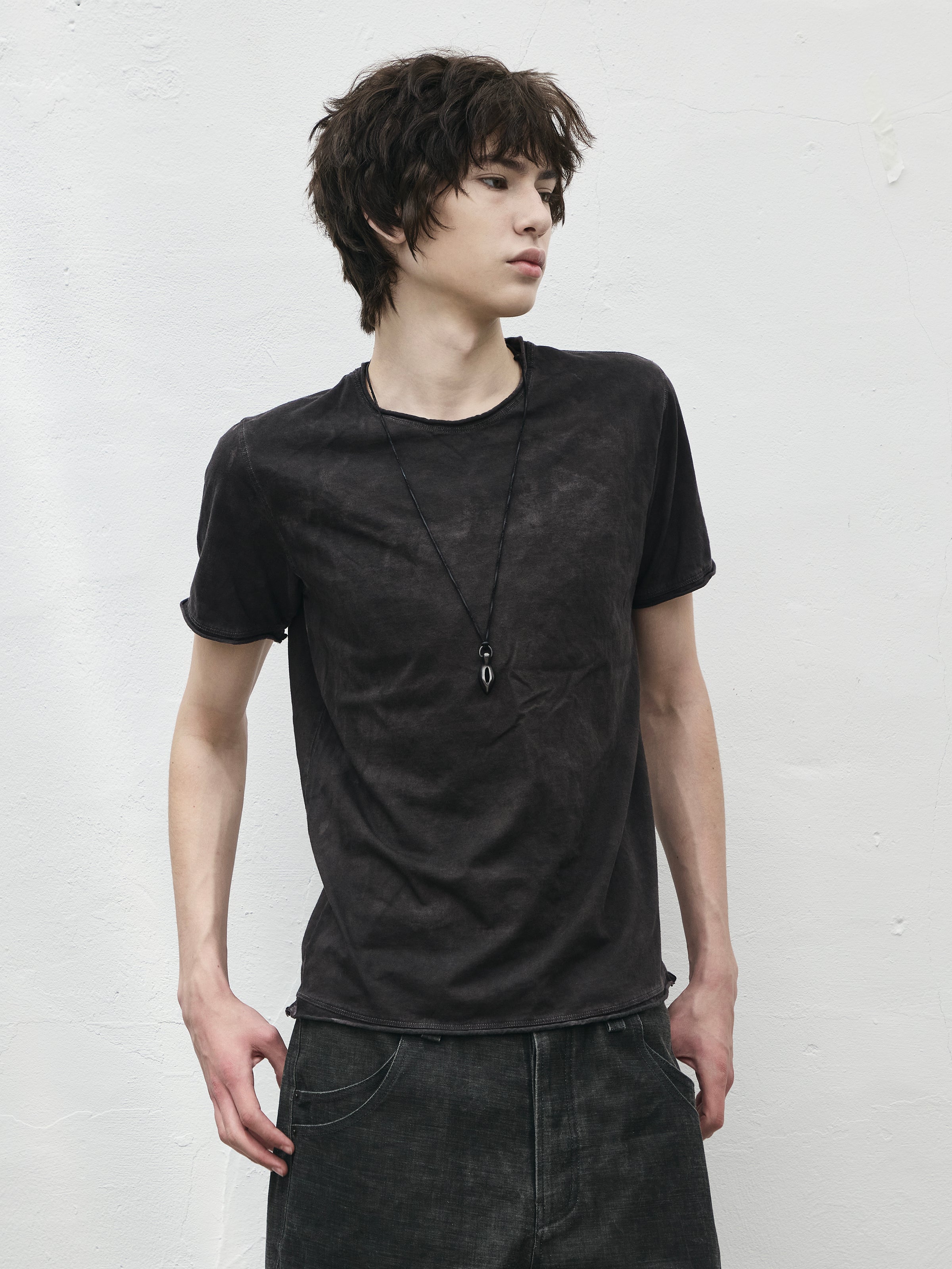 base tee / gallnut ink