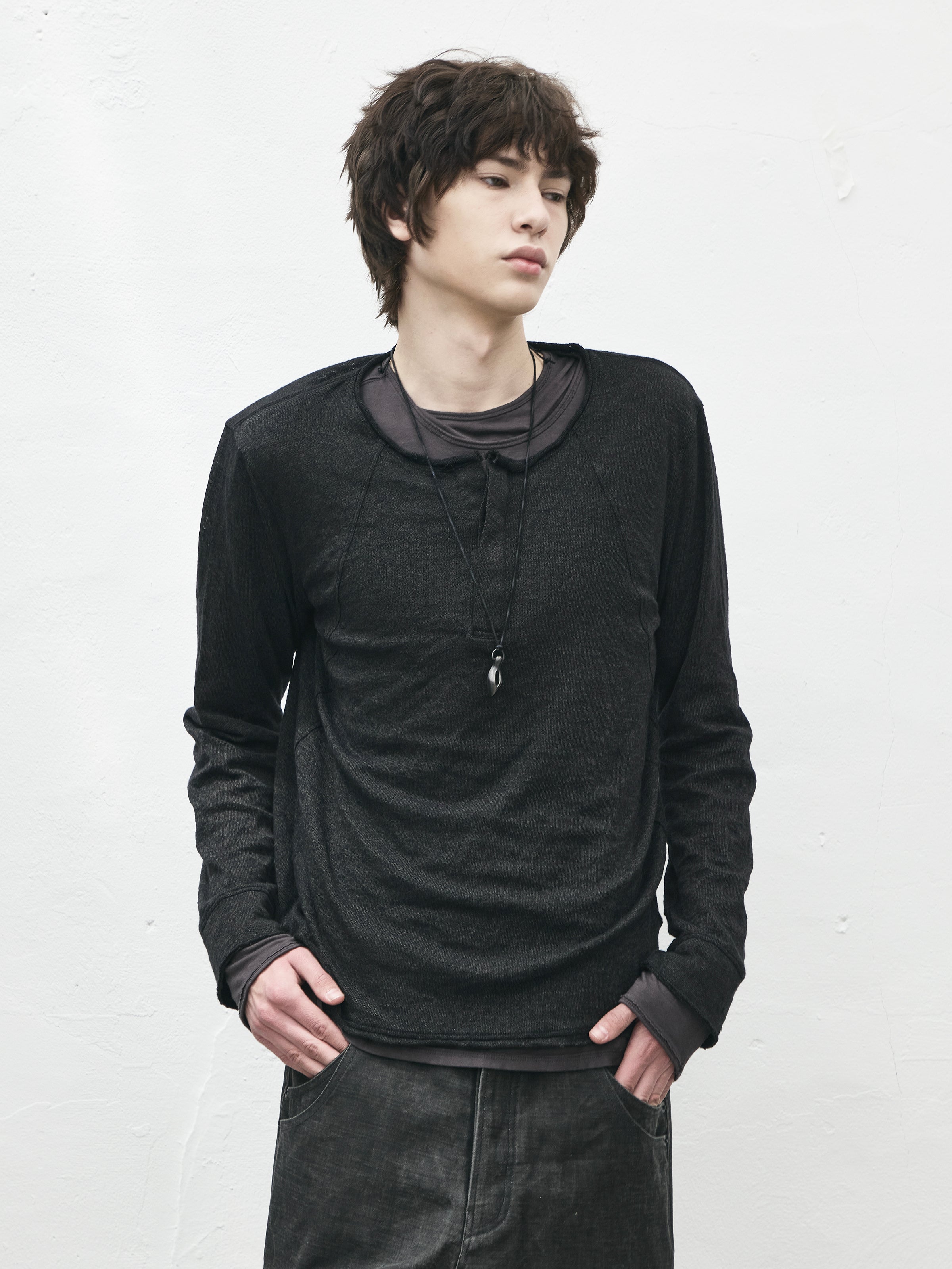 henley longsleeve / black (cobweb)