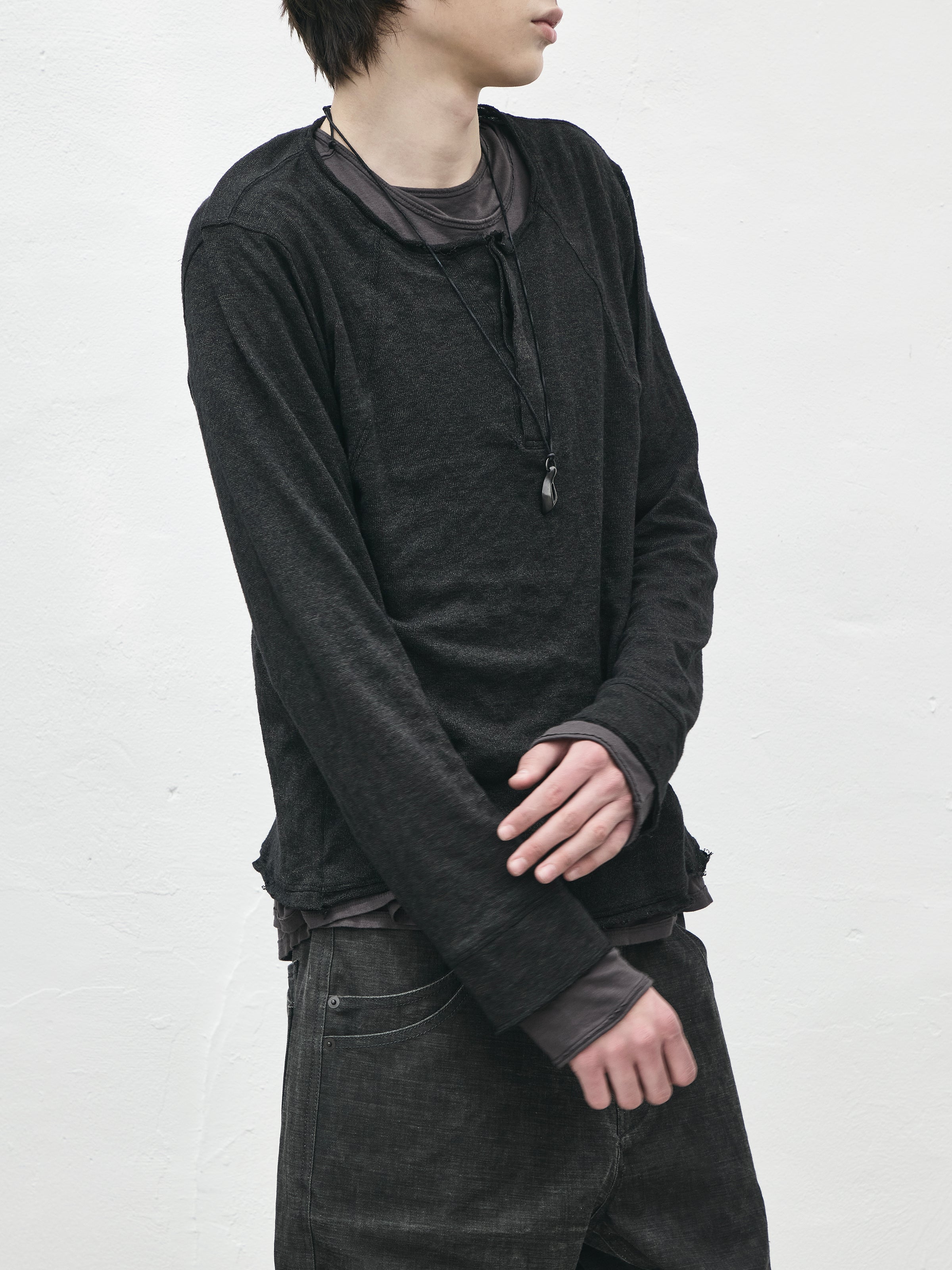 henley longsleeve / black (cobweb)